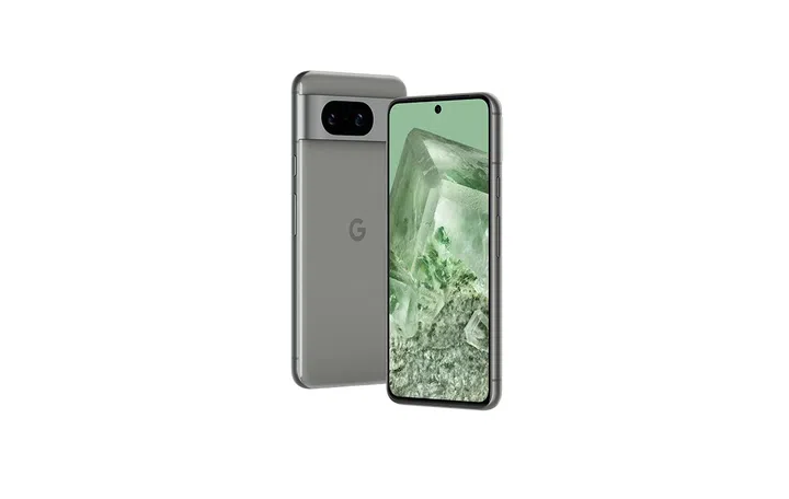 Google Pixel 8 in Hazel.