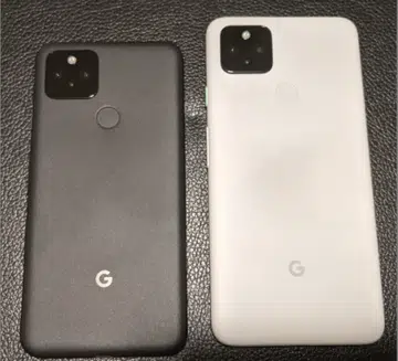 The Google Pixel 5 (left) and Pixel 4a 5G (right). <br>Image source: XDA Developers.