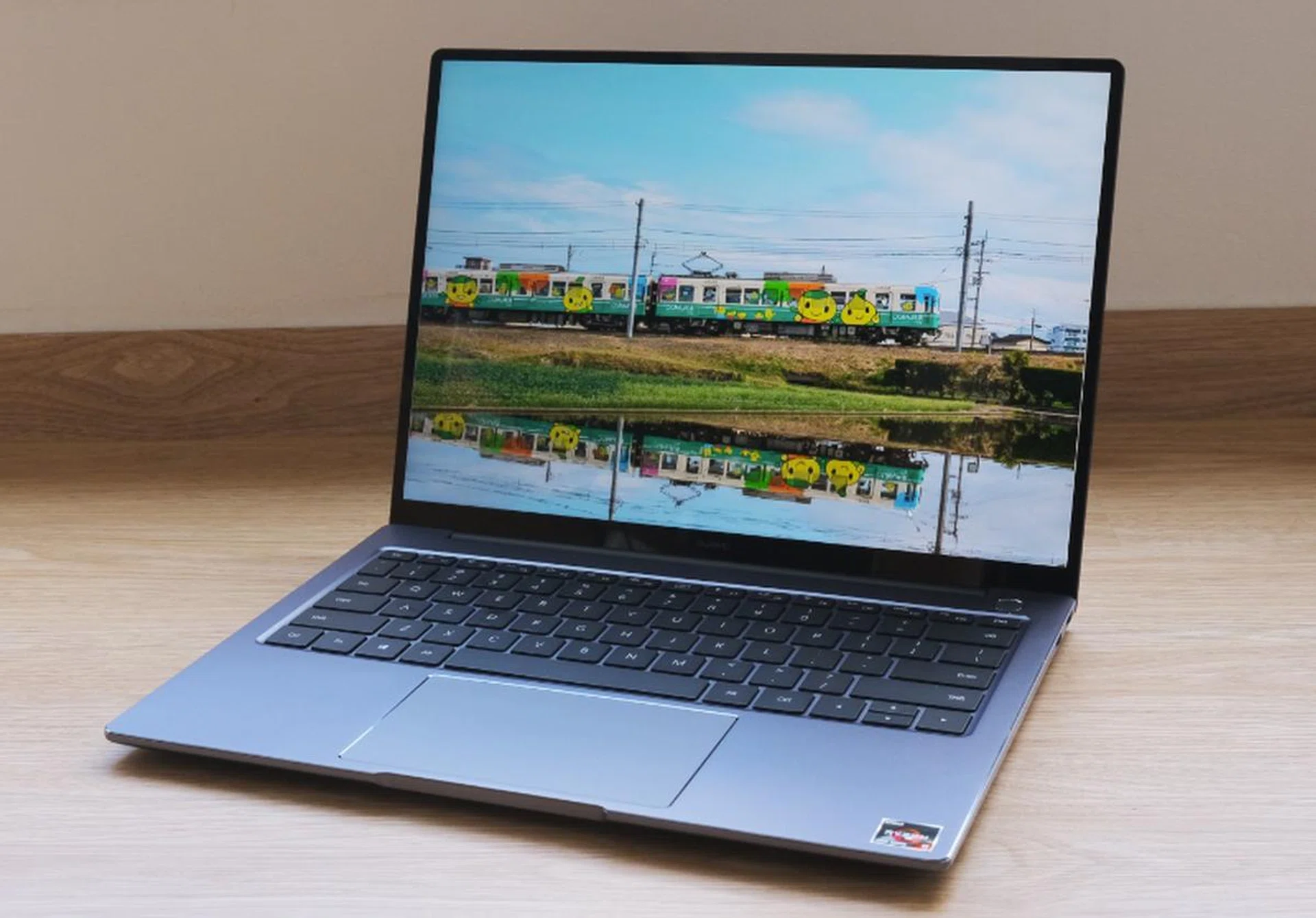 The MateBook 14 AMD offers terrific value for money. If you are on a budget, this is a great choice.