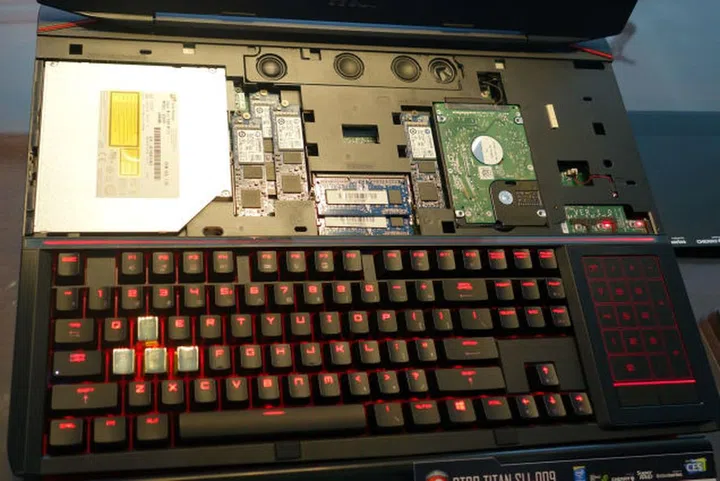 The Dragon part of the chassis is removable, giving users easy access to the machine's hardware. Also, notice the W,A,S,D keys having a weird color? That's because they're metal.  Image Source: Gizmodo