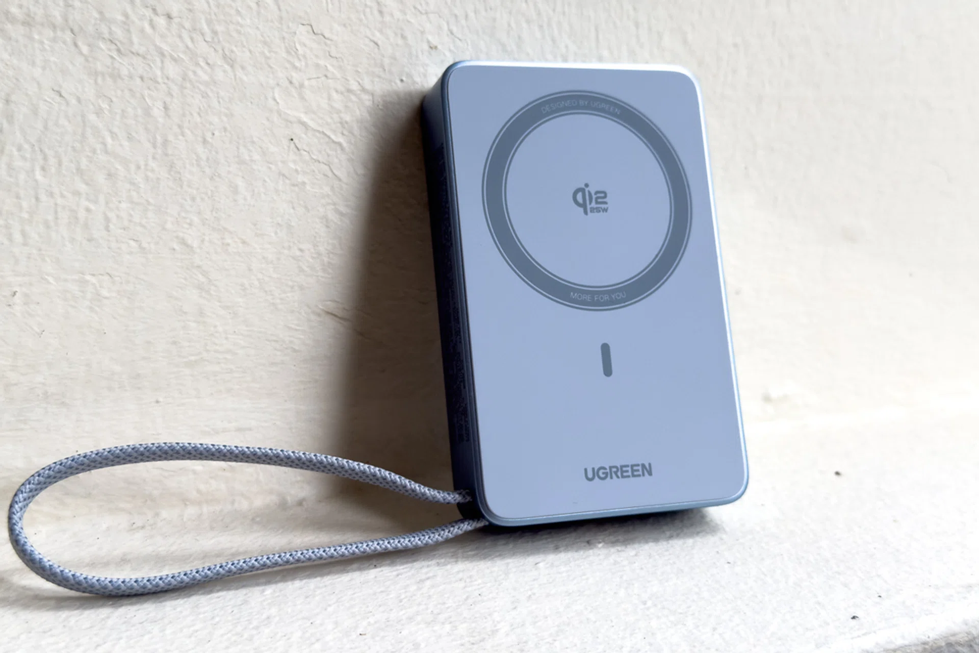 Ugreen MagFlow Magnetic Power Bank 10,000mAh 25W Qi2 MagSafe