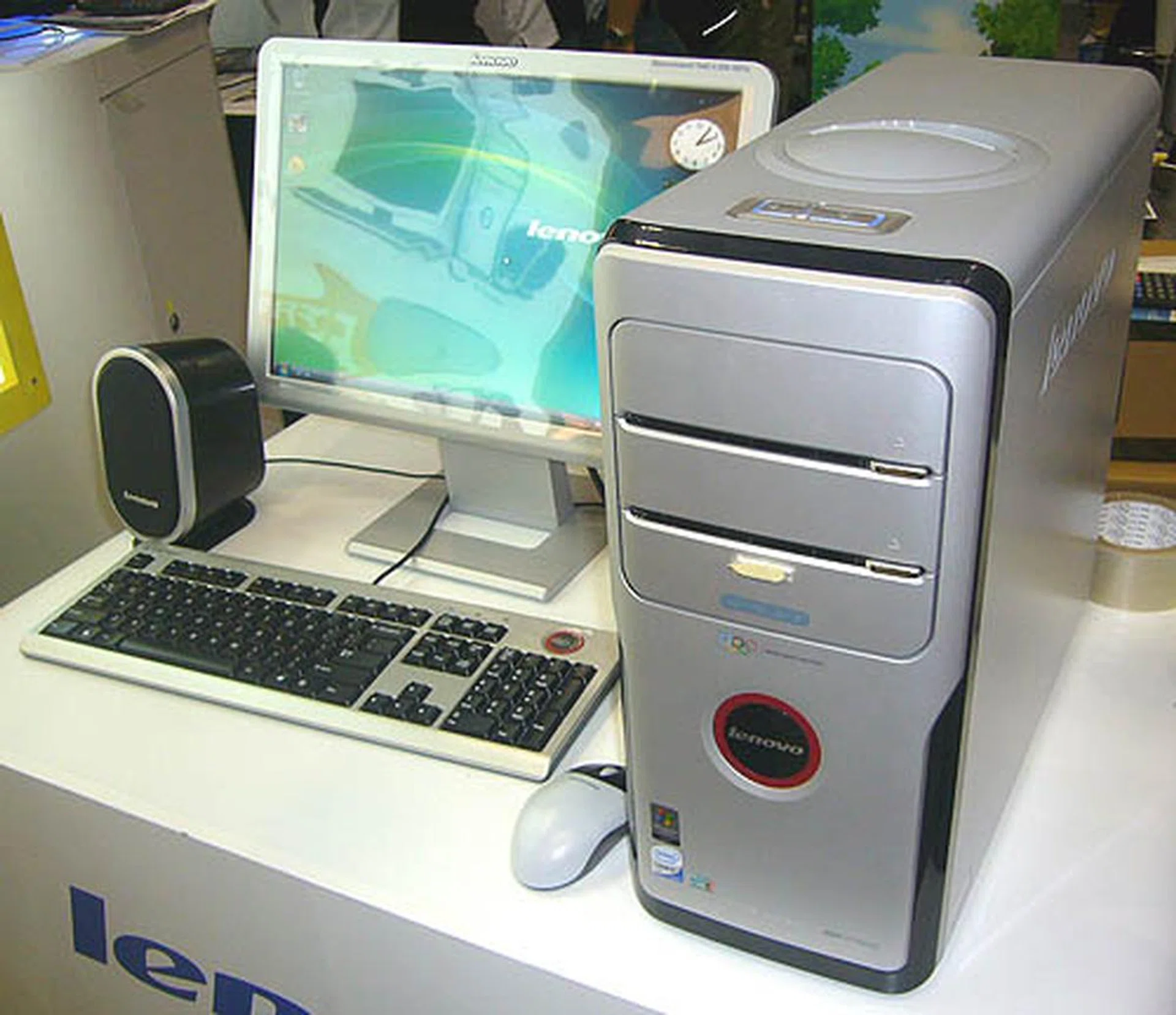  The Lenovo H100 is your typical desktop for families, with only the basic version of Windows Vista, a budget Intel Core 2 Duo E4300 processor and a low-end NVIDIA 7300LE graphics. The price: $1499.  
