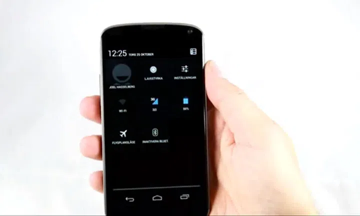 New in Android 4.2 is the Quick Settings, which can be accessed from the top right corner of the screen.