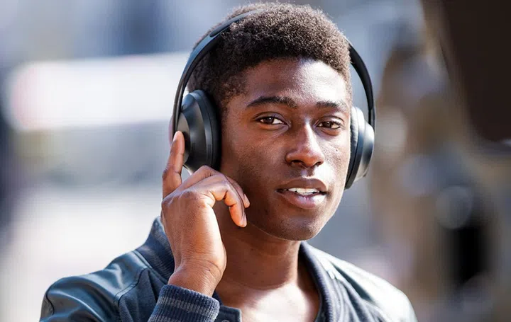 Shift to Conversation Mode to take calls with just a touch.