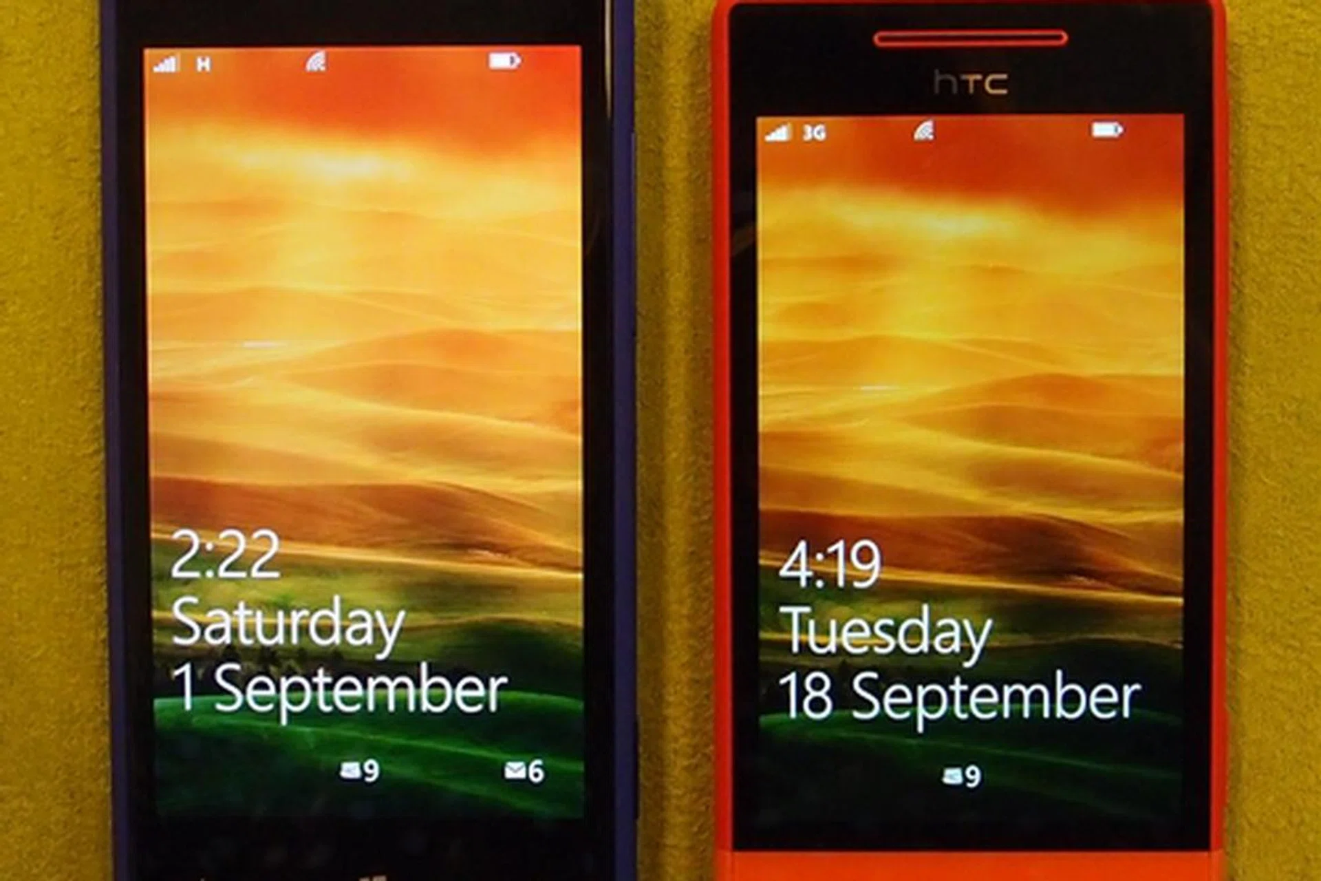 The Windows Phone 8X (left) and Windows Phone 8S (right) by HTC.