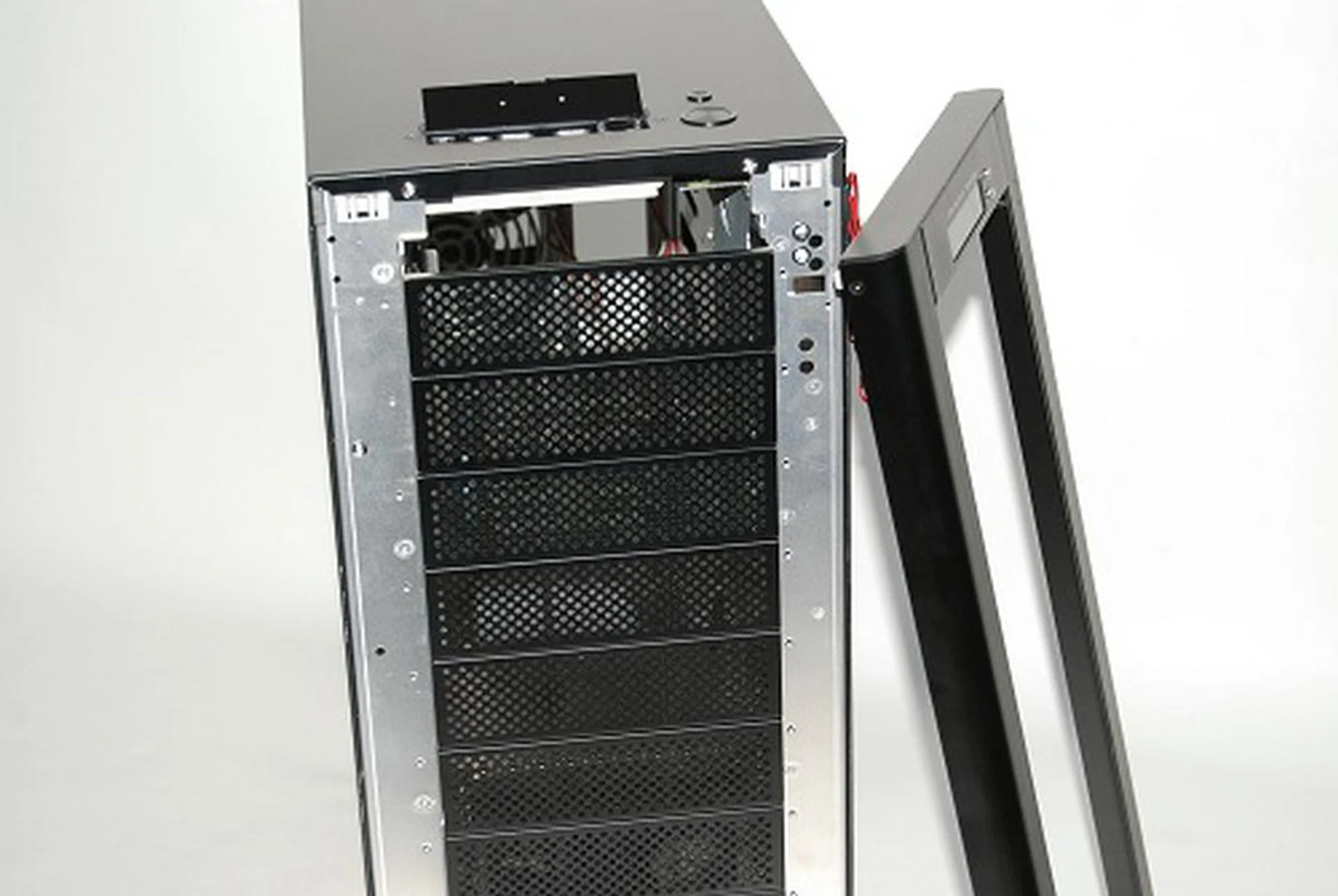 Removing the front panel revealed a very bare and stark casing.