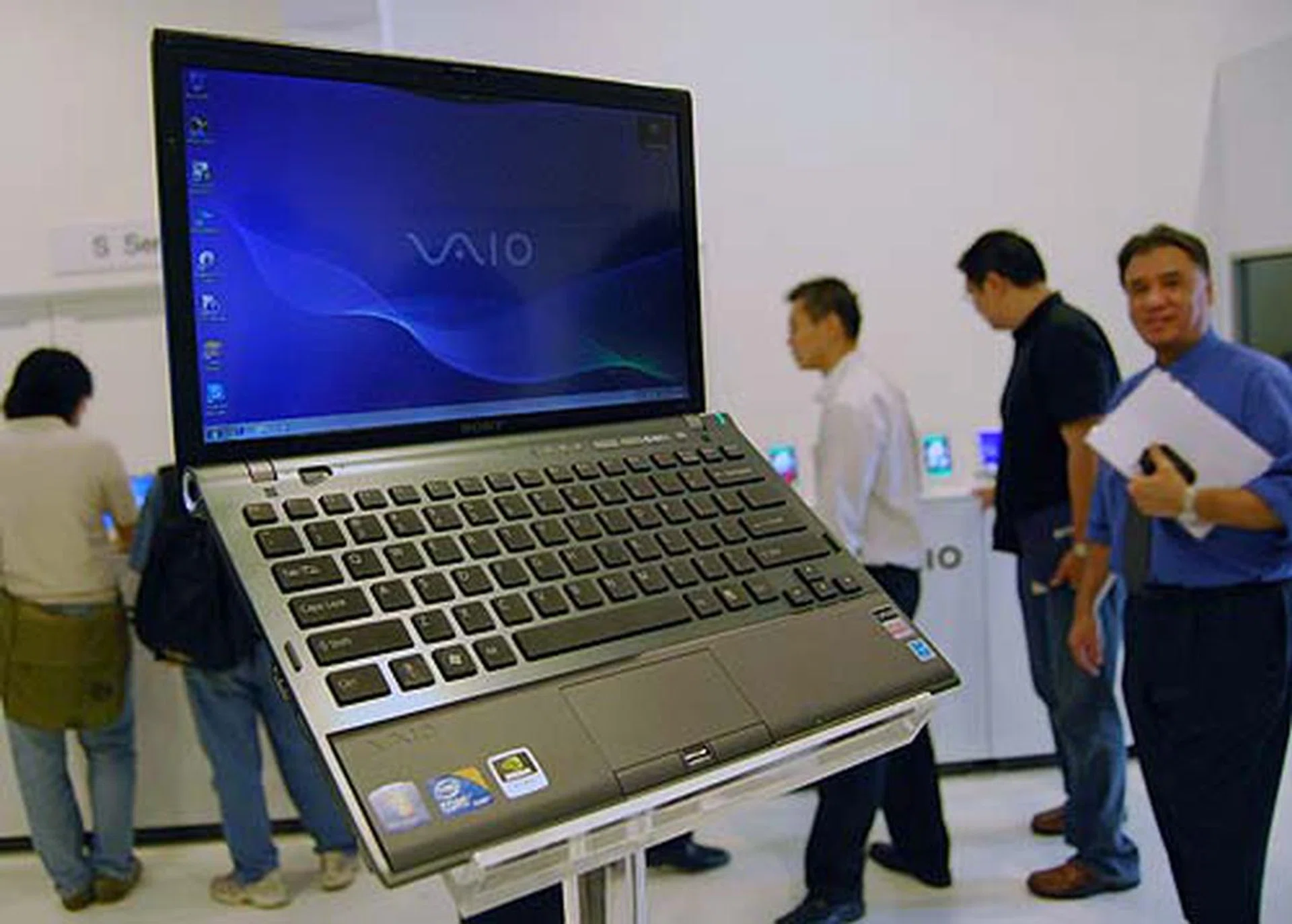 The VAIO Z is a machine to lust over, and we aren't kidding. The quad SSD drives in RAID 0 can transfer a 1GB file in 4 seconds compared to the 24 seconds on a normal HDD. It also sports an auto-switchable graphics option and backlit keyboard. Price to be confirmed, but expect it to be expensive as usual.