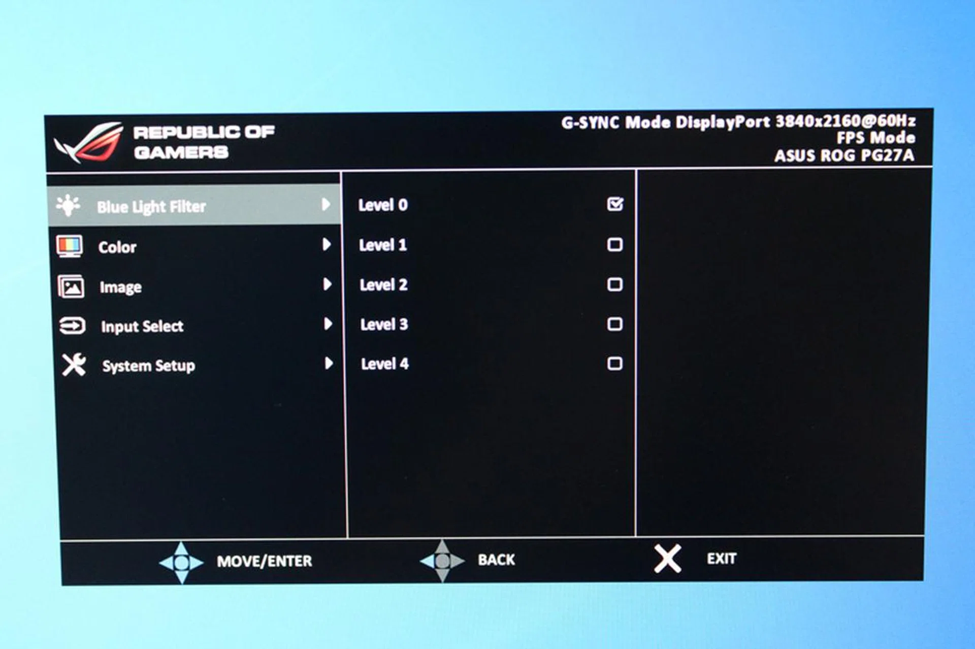 Nothing truly extraordinary in the main OSD menu. Apart from the Blue Light filter feature, other options are all the basics you'd expect to find in a monitor OSD menu, like brightness adjustment and contrast.