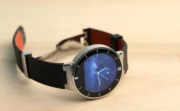 The Alcatel OneTouch smart watch is the latest entrant to the increasingly crowded smart watch marketplace.
