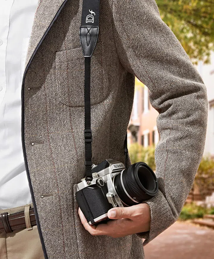 Nikon Announces the Df, a Retro-Inspired DSLR with a 16MP Full-Frame ...