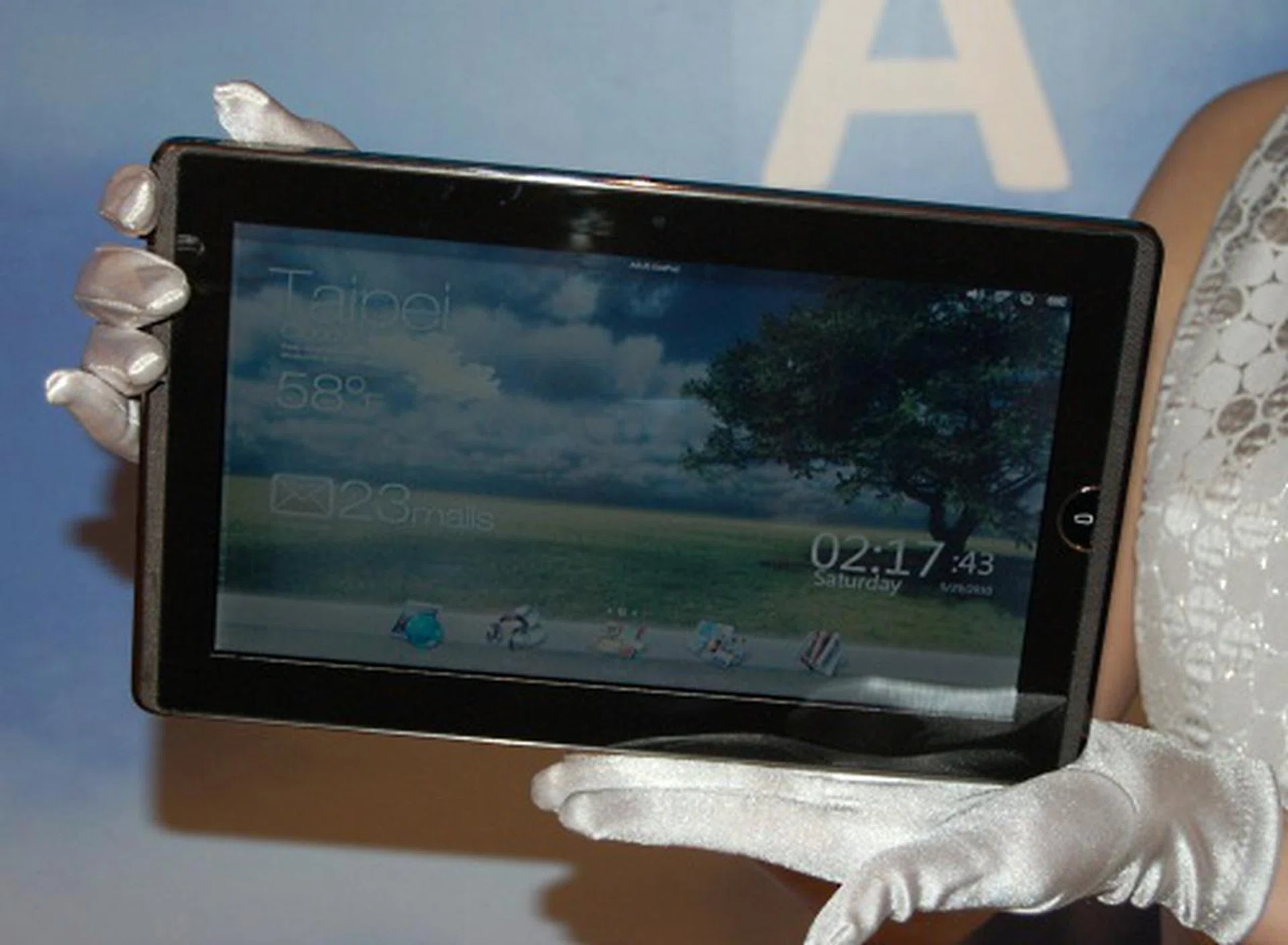 The home screen of the Eee Pad, which comes in two configurations, the 12-inch EP121 and the EP101TC. The larger EP121 is powered by a CULV Intel Core 2 Duo processor and will run Win 7 Home Premium. Expect to get multi-tasking and Flash support just by virtue of that. ASUS is touting more than 10 hours of continuous computing. That's one important detail that needs to be verified but if it really approaches that, it will match that of the iPad,  