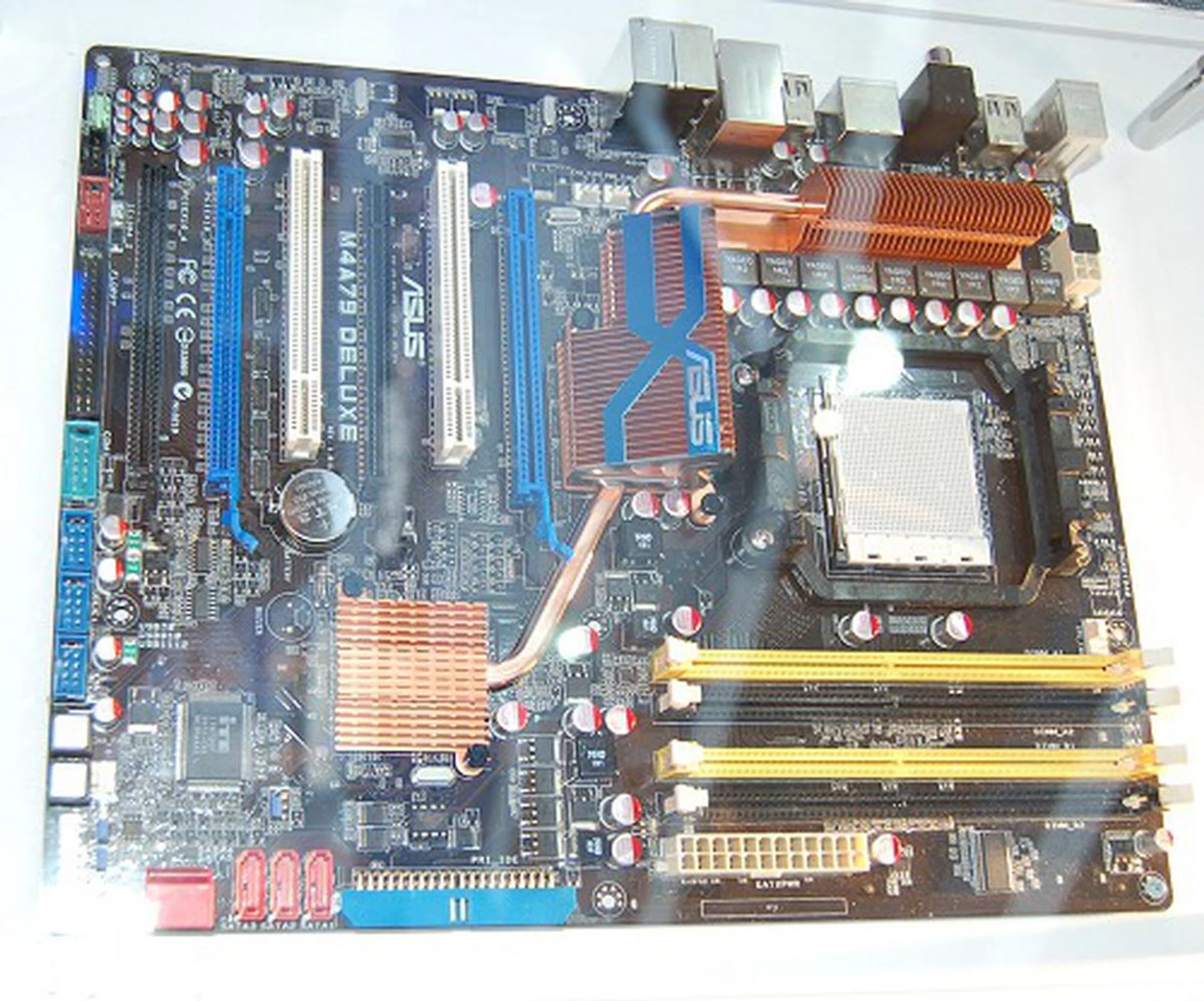  The ASUS M4A79 Deluxe is an AMD 790FX + SB750 platform motherboard that is AM3 ready, but still uses DDR2 memory. Features include an 8+2 phase power design, ASUS EPU and TurboV for easy overclocking settings.  