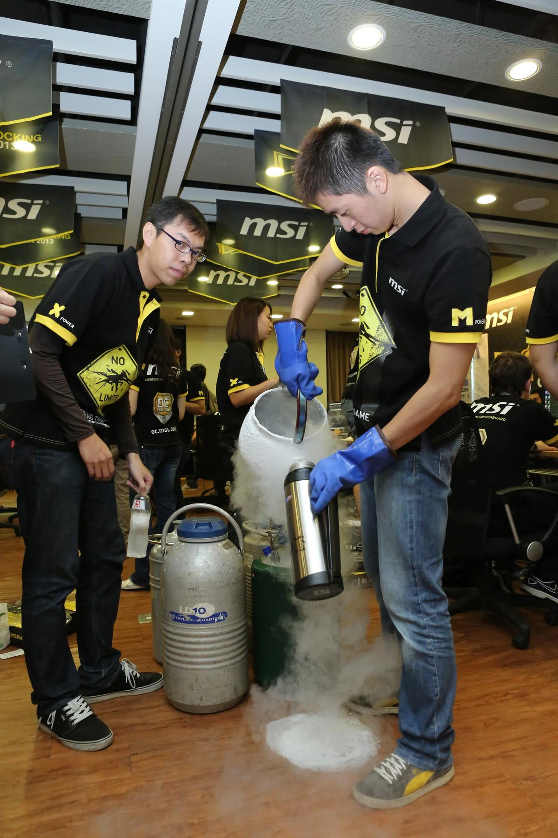 As with all extreme overclocking events, LN2 or liquid nitrogen is used to provide extreme cooling for the CPU, GPU, and memory kits.