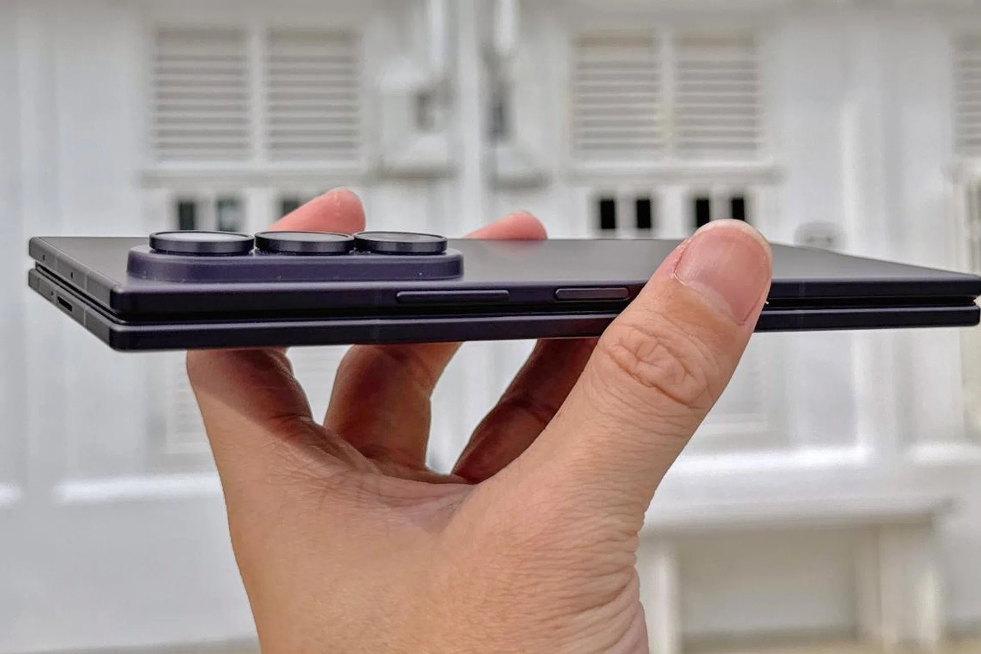Samsung Galaxy Z Fold8 Ultra thickness
