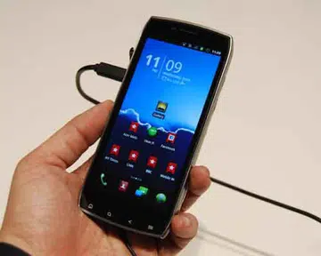 The elongated 4.8-inch display is unique, and challenging to use due to the length of its real estate.
