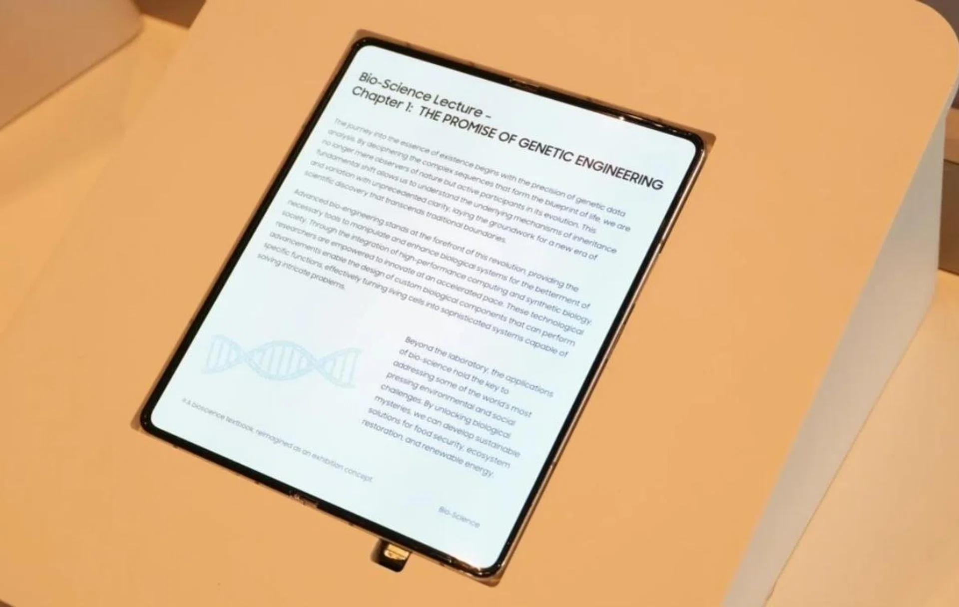 Samsung’s new foldable OLED has no visible crease.