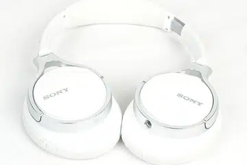 The new Sony MDR-10R is available in black and white (pictured here).