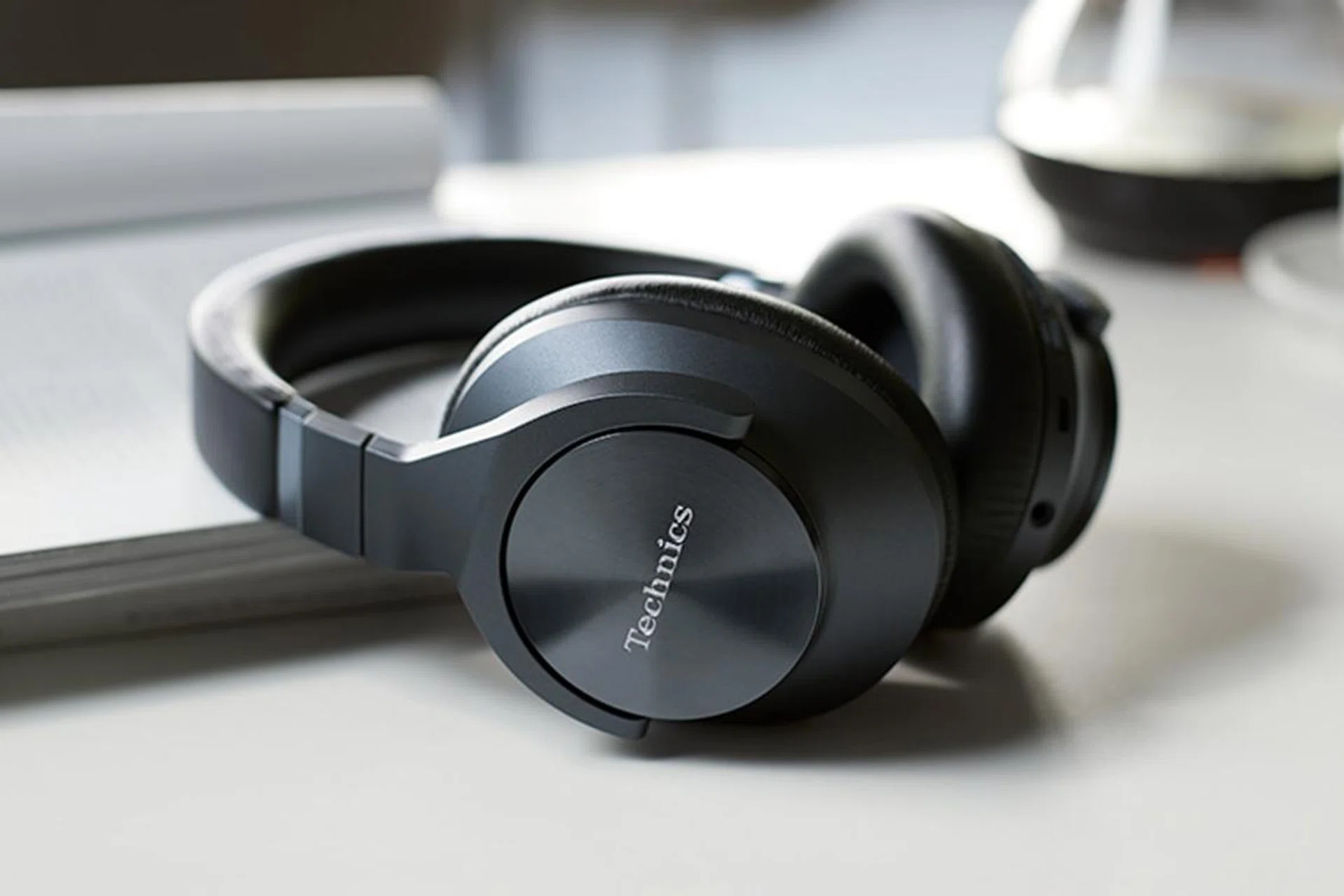 Technics EAH-A800 (Image source: Technics)