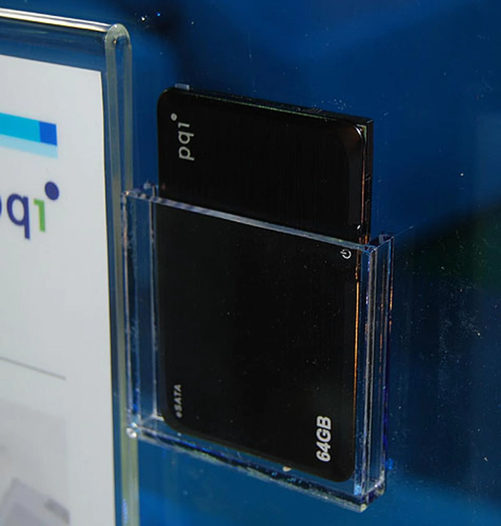  Or you can opt for this S530 eSATA combo drive which uses eSATA and its own patented Intelligent Stick interface. Small and light, the capacity is from 8GB to 64GB.  