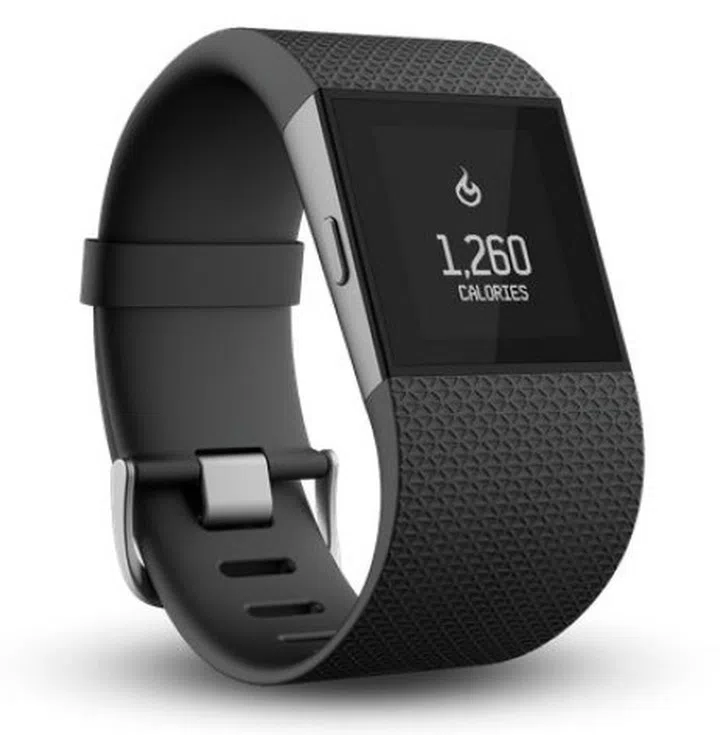The Surge is more of smart watch than just an activity tracker with its added capabilities.