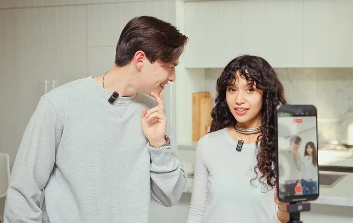 The microphone also comes included with a separate wind-muff attachment. Photo: Rode