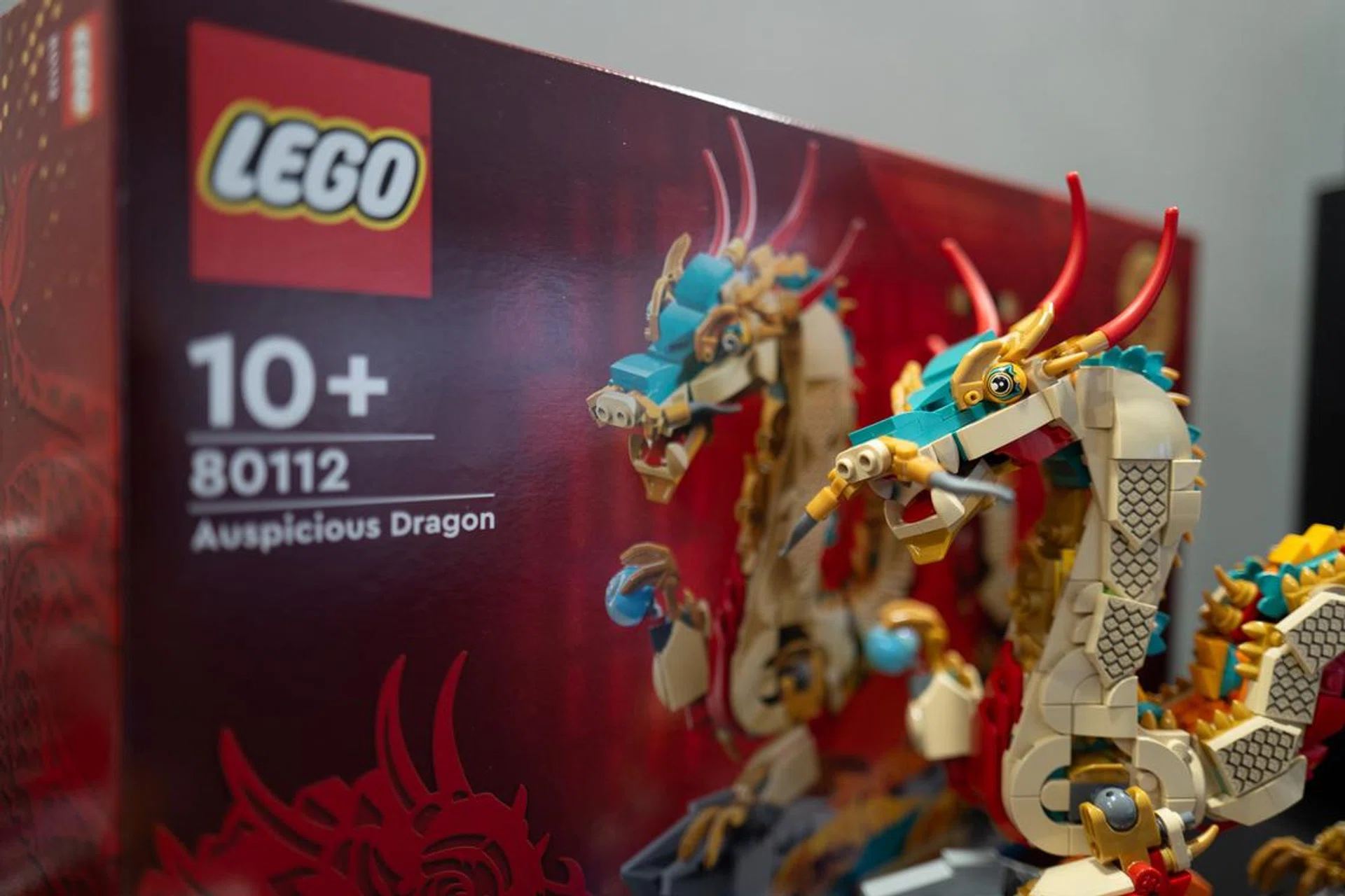Lego Auspicious Dragon (80112) model review lead image.