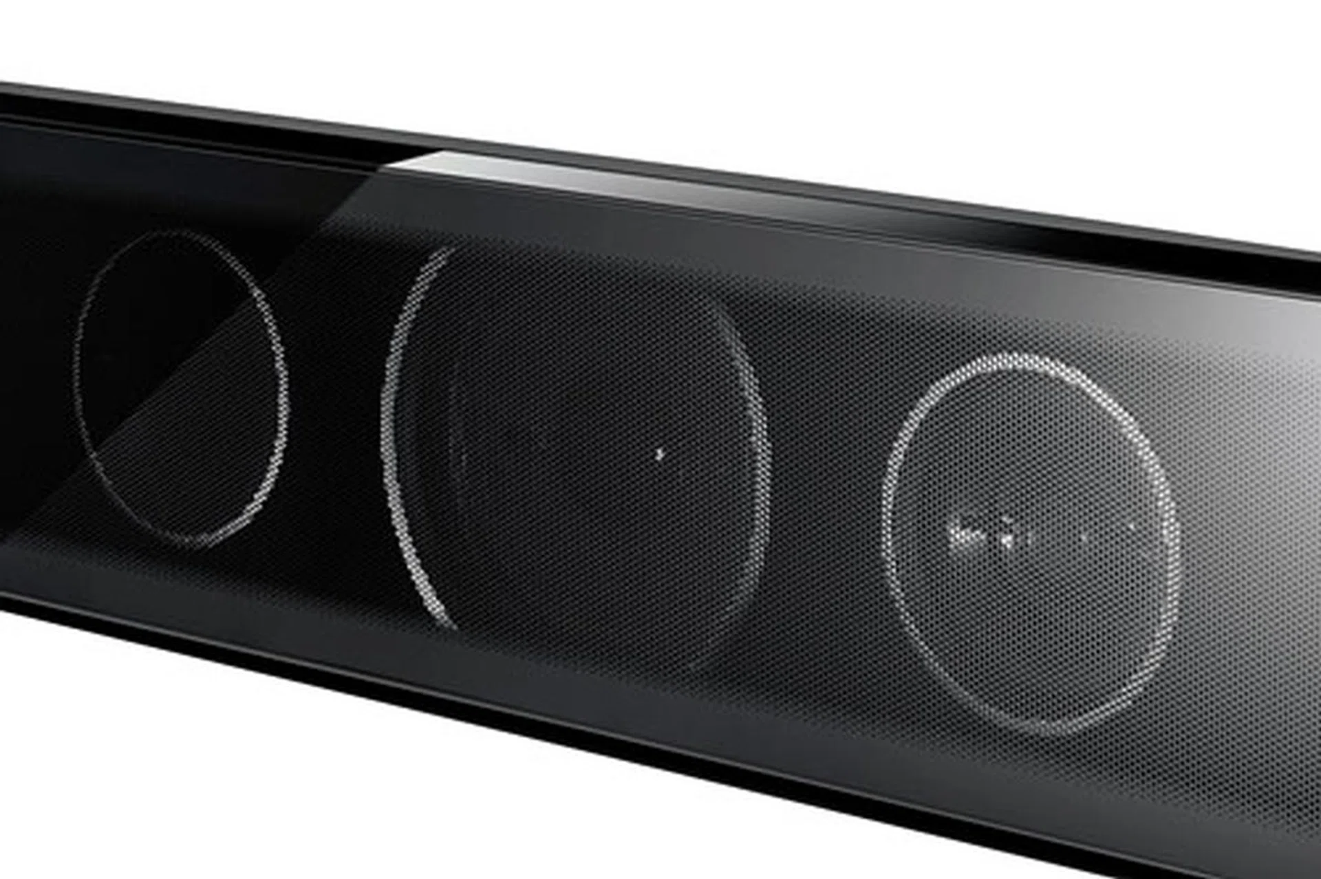 The front of each speaker takes on a glossy black finish, with a perforated, reflective steel mesh revealing the drivers behind (2.5-inch cone type for the woofer, and 1-inch semi-dome type for the tweeter).
