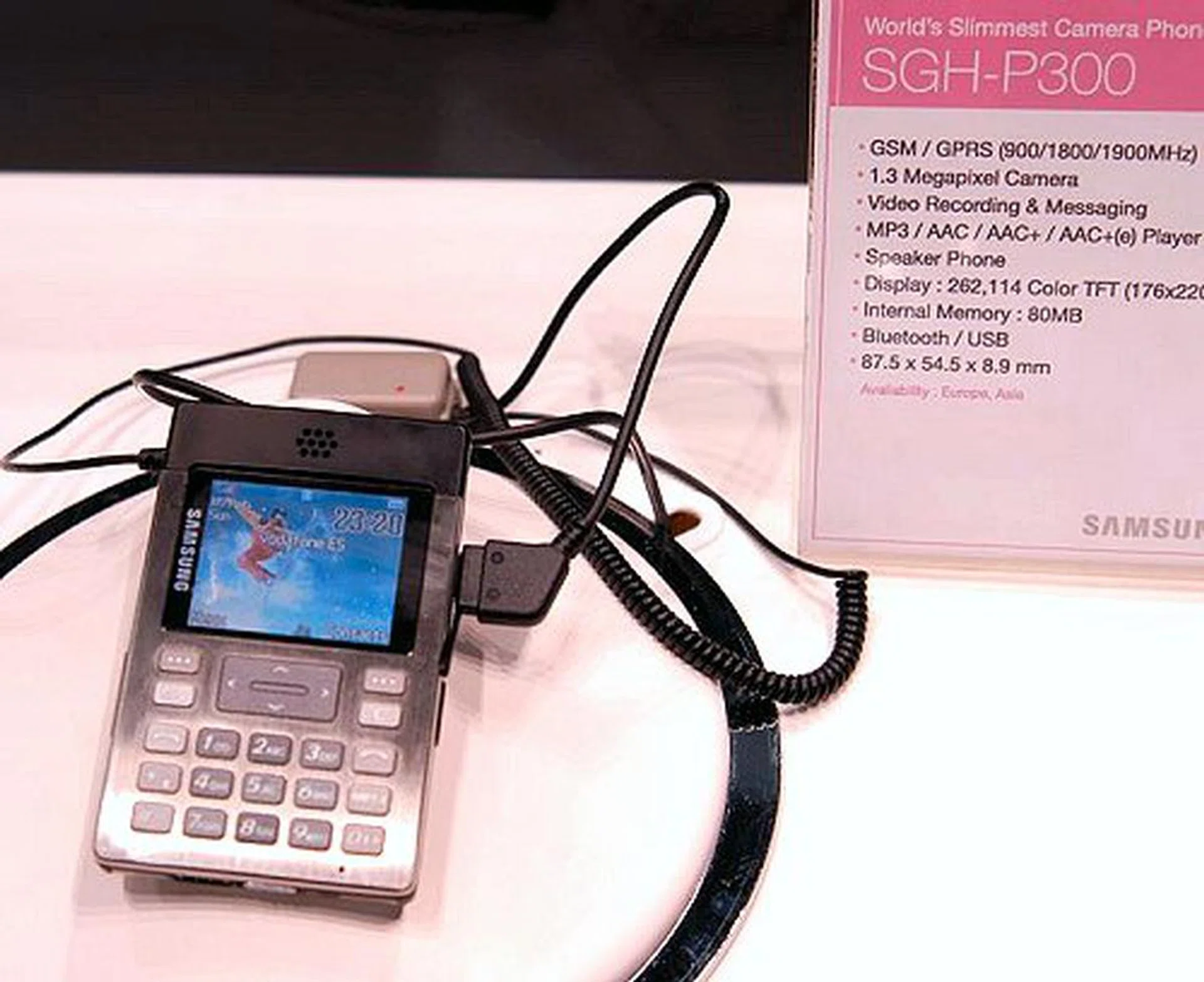 3GSM World Congress 2006, Barcelona (Part 2) | HardwareZone Singapore