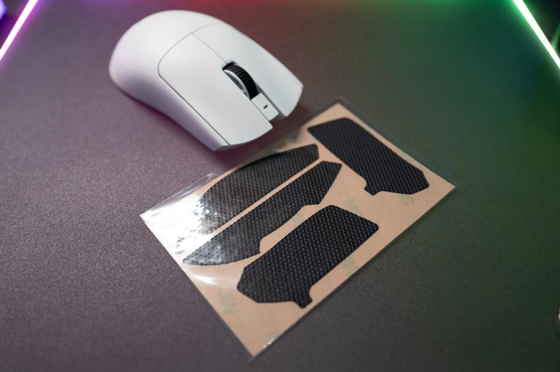 Razer supplies a set of grips that you can stick onto the V3 Pro.