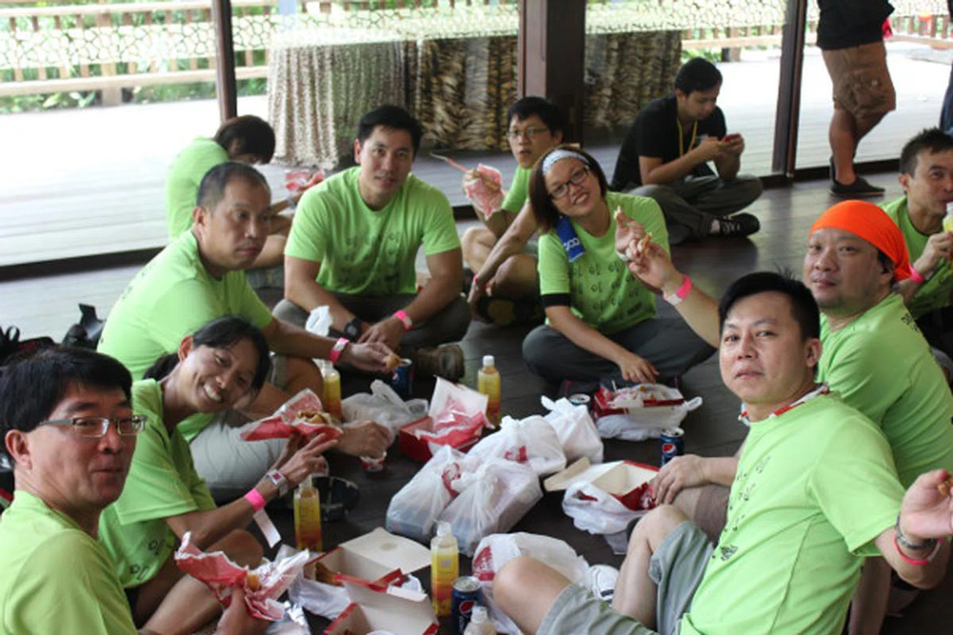 Many of the participants bonded during the games, making new friends and expanding the HardwareZone community. 