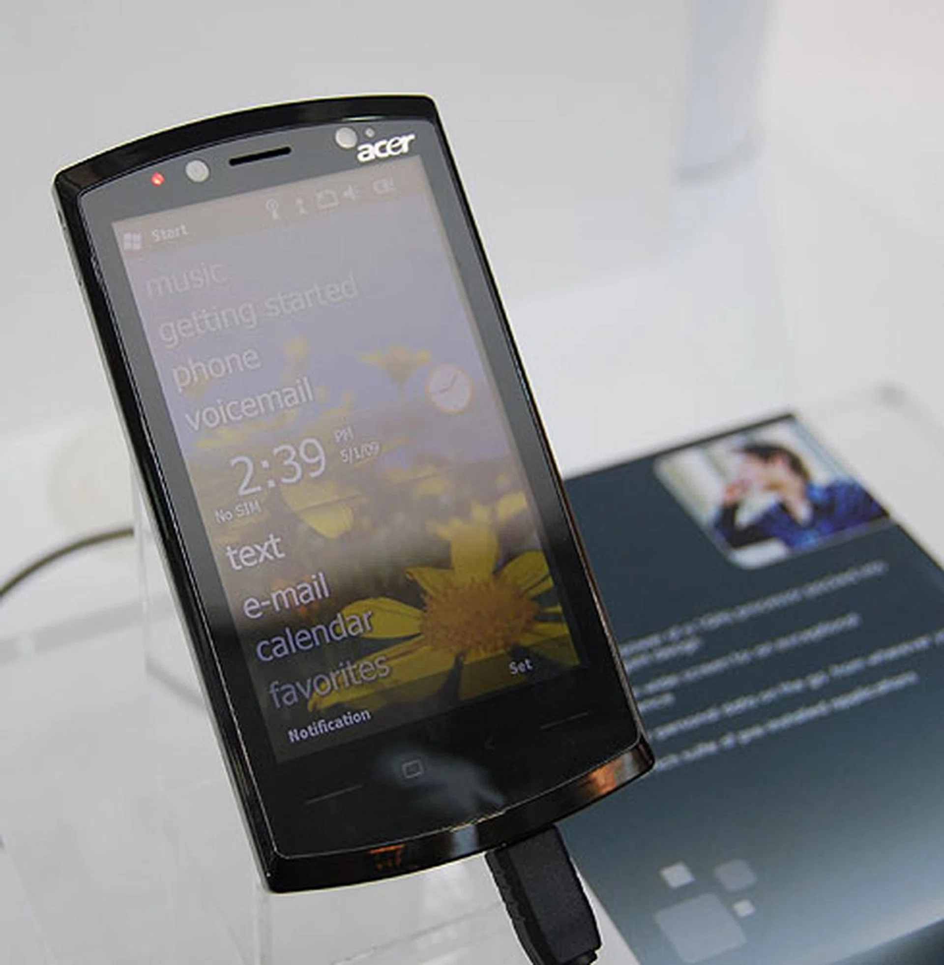 And finally, the slim and sleek looking F1. Acer hints at the presence of a 1GHz processor within this prototype.