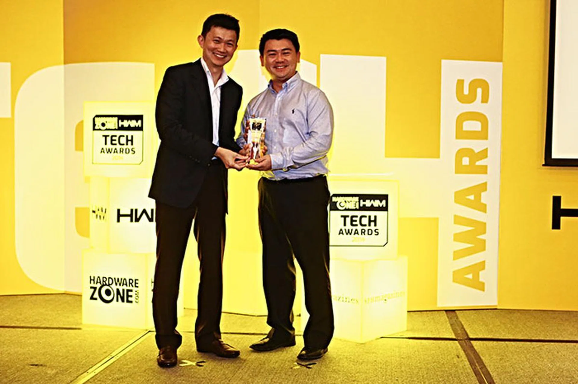 Seagate won the Readers' Choice award for Best NAS Brand. Accepting the trophy was Mr. Ronnie Ng, Senior Country Manager, ASEAN, Seagate.