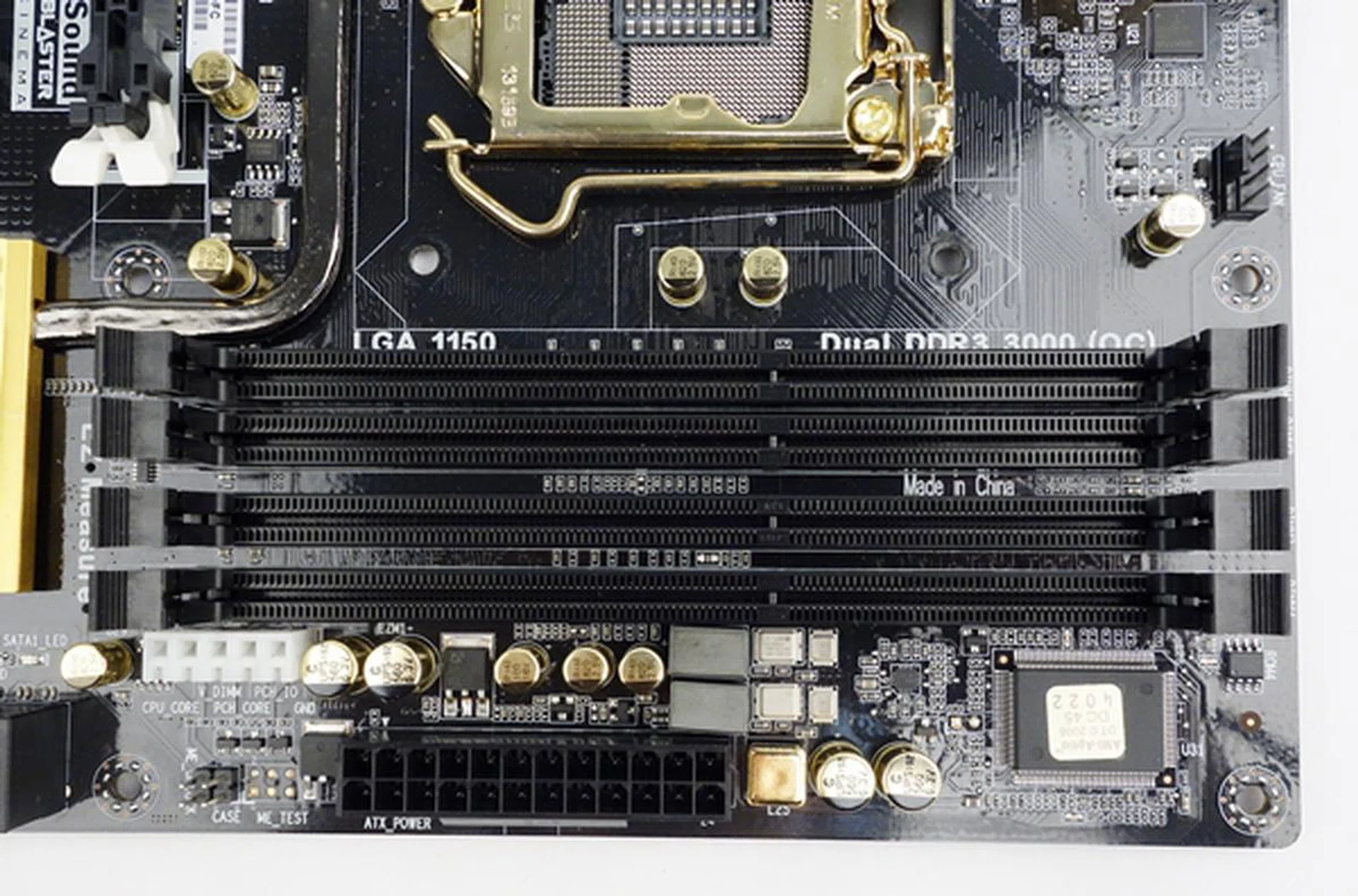 The board supports overclocked DDR3 memory modules that have been rated up to 3000MHz. 