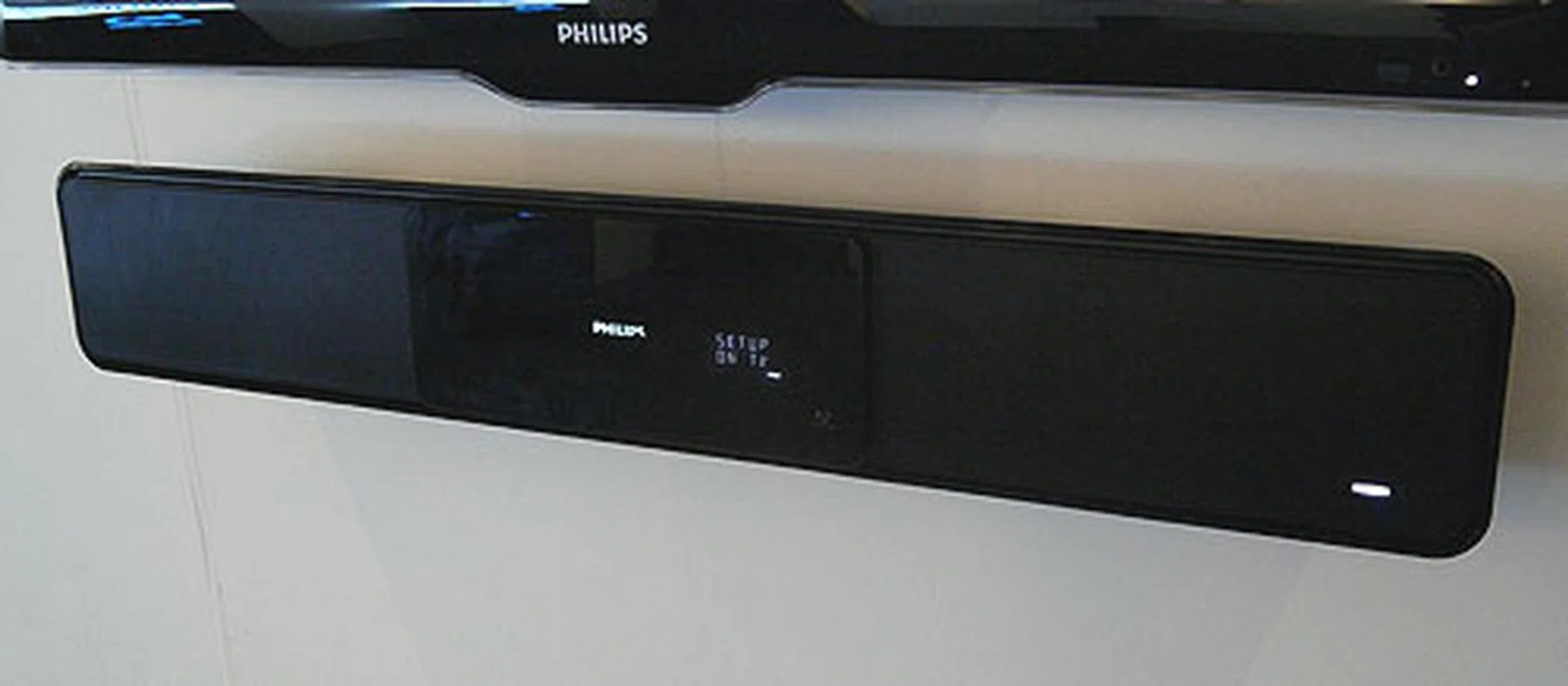 Besides a HDMI port, the HTS6120 Soundbar comes with Philips Ambisound 5.1 surround sound feature to sweeten the deal.