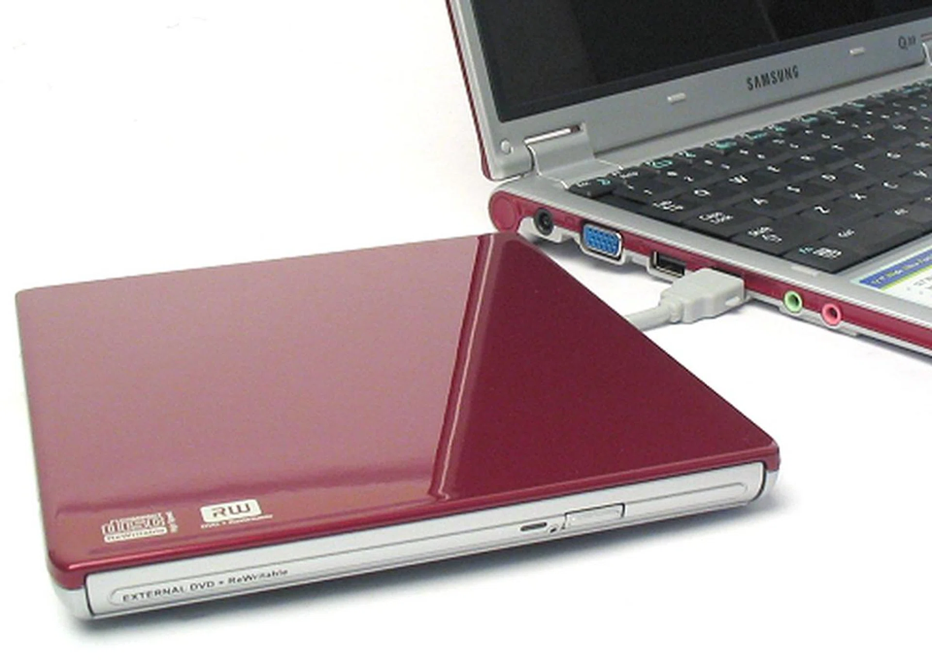 A beautifully matched external 9.5mm optical drive.