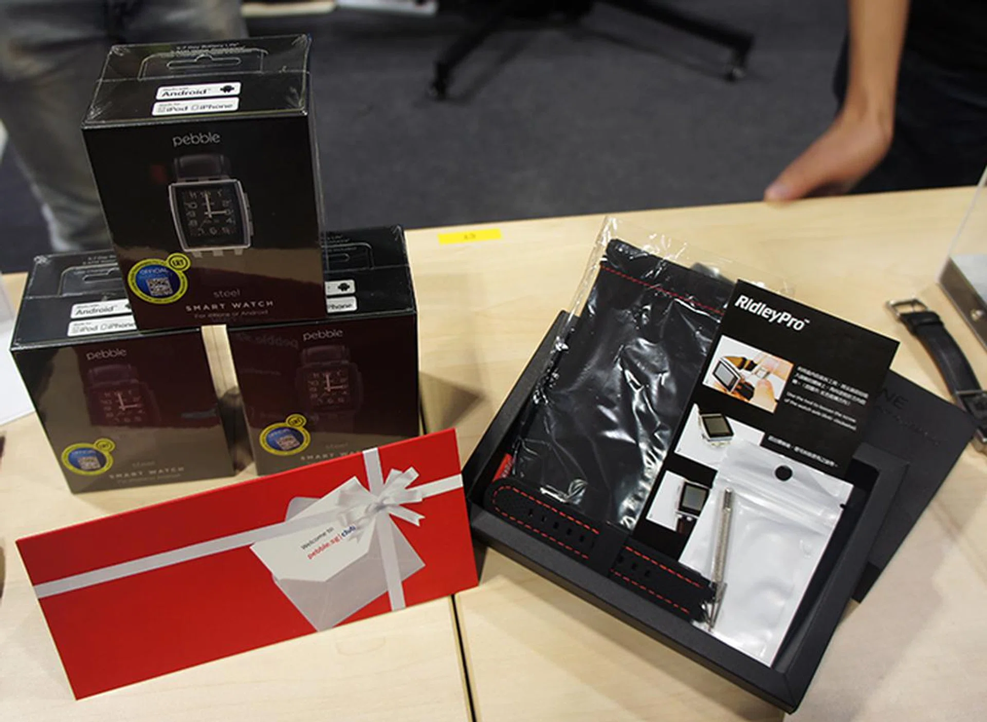 The Pebble Steel is going for $359 and comes with a gift box that includes an additional strap, a strap-changing tool, and a carrying pouch.