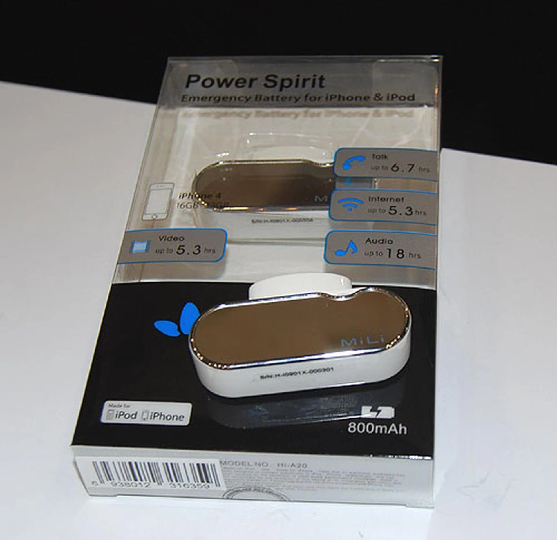 The newly launched Mili Power Spirit is a very portable battery pack for the iPhone/iPod. For $29.90, you can get this 800mAh battery. 