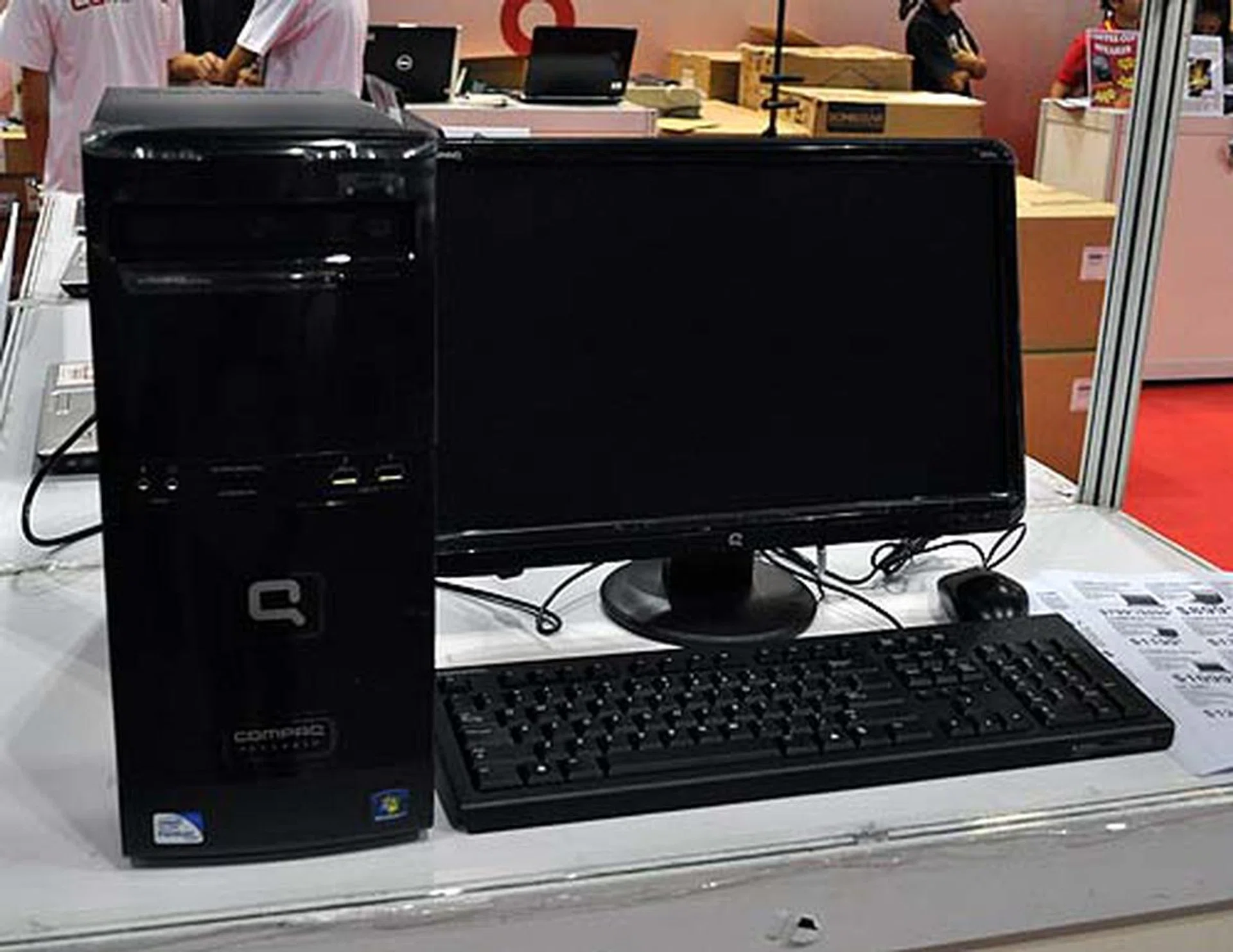 Who said desktops were expensive? Not Compaq, that's for sure - here's the $599 Compaq Presario CQ3260D that's packing an Intel Core Duo E6500 (2.93GHz) processor, 2GB RAM and 320GB HDD. If you want a monitor, it's only going to cost you another $199 for one. 