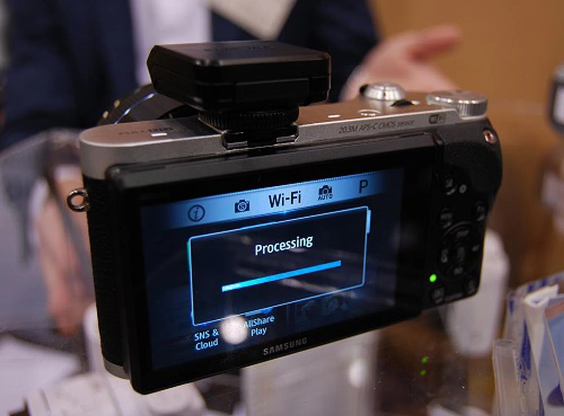 Seen here on its ample sized touchscreen are some of its smart functions at work. If you haven't noticed, the AMOLED screen has increased from 3- to 3.31-inches on the NX300 from the NX210.