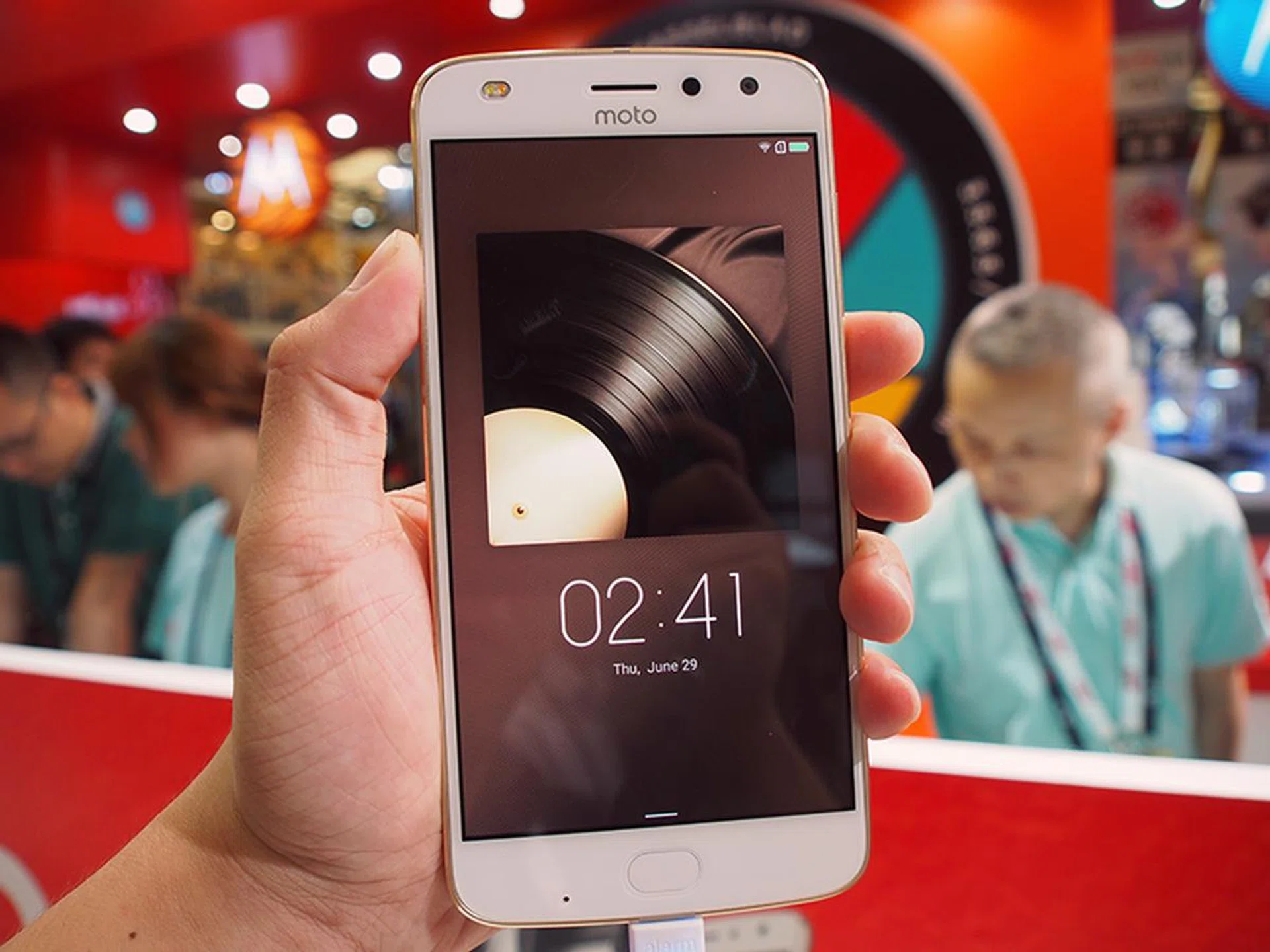 Moto Z2 Play.