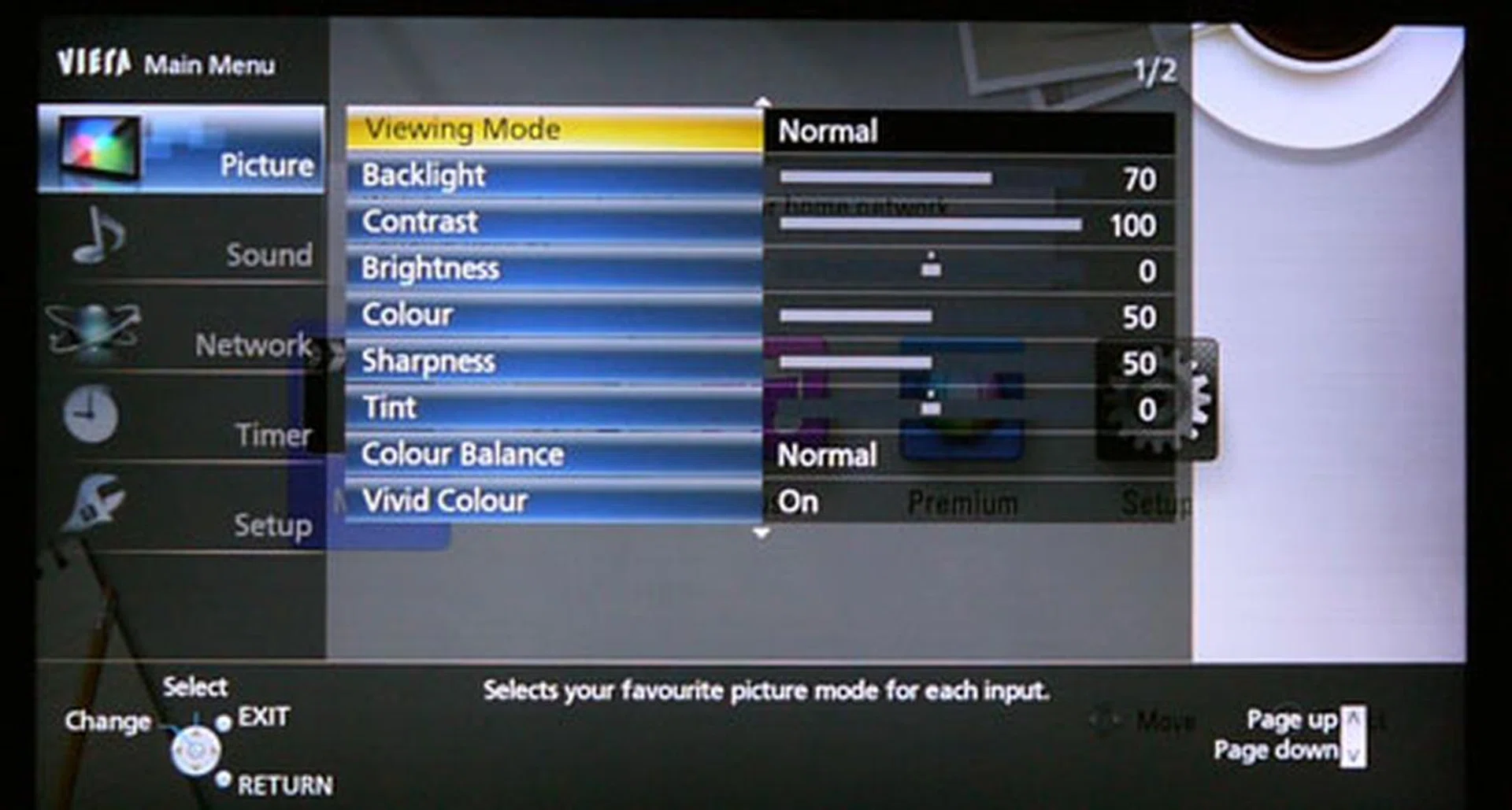 Enthusiasts might lament the lack of advanced ISFccc modes on this model, although the options available on the ET5S are more than sufficient for basic calibration needs.