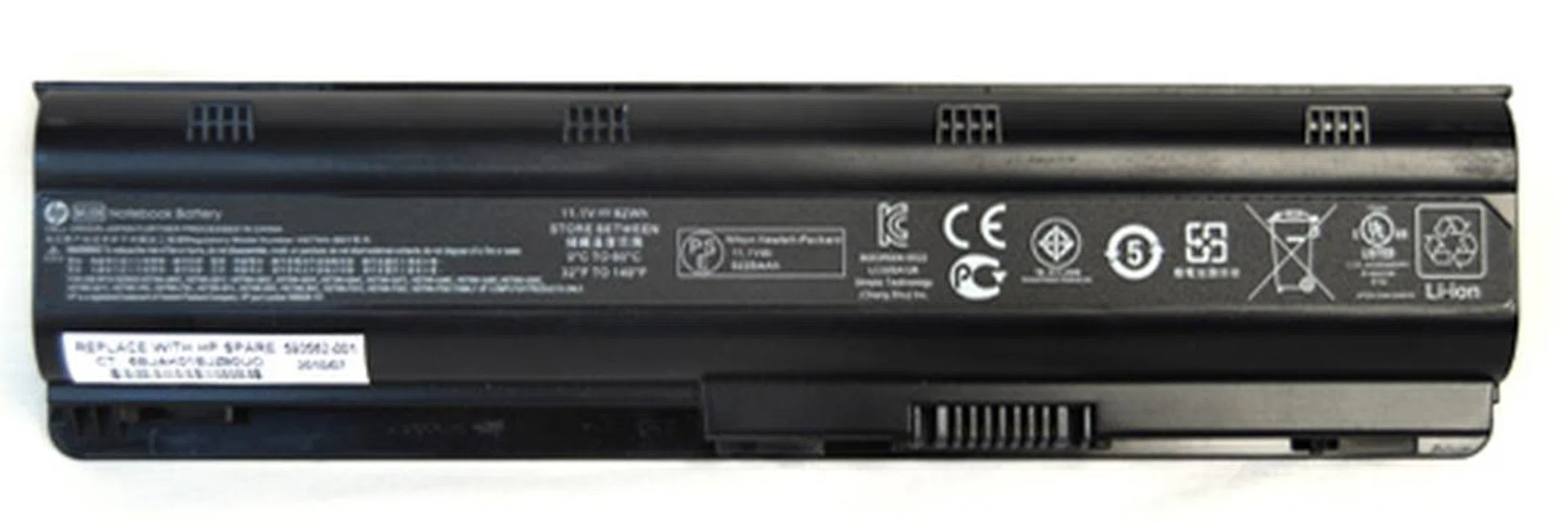 The standard 6-cell battery sits flush with the unit, while the oversized 9-cell extends out the back of the notebook.