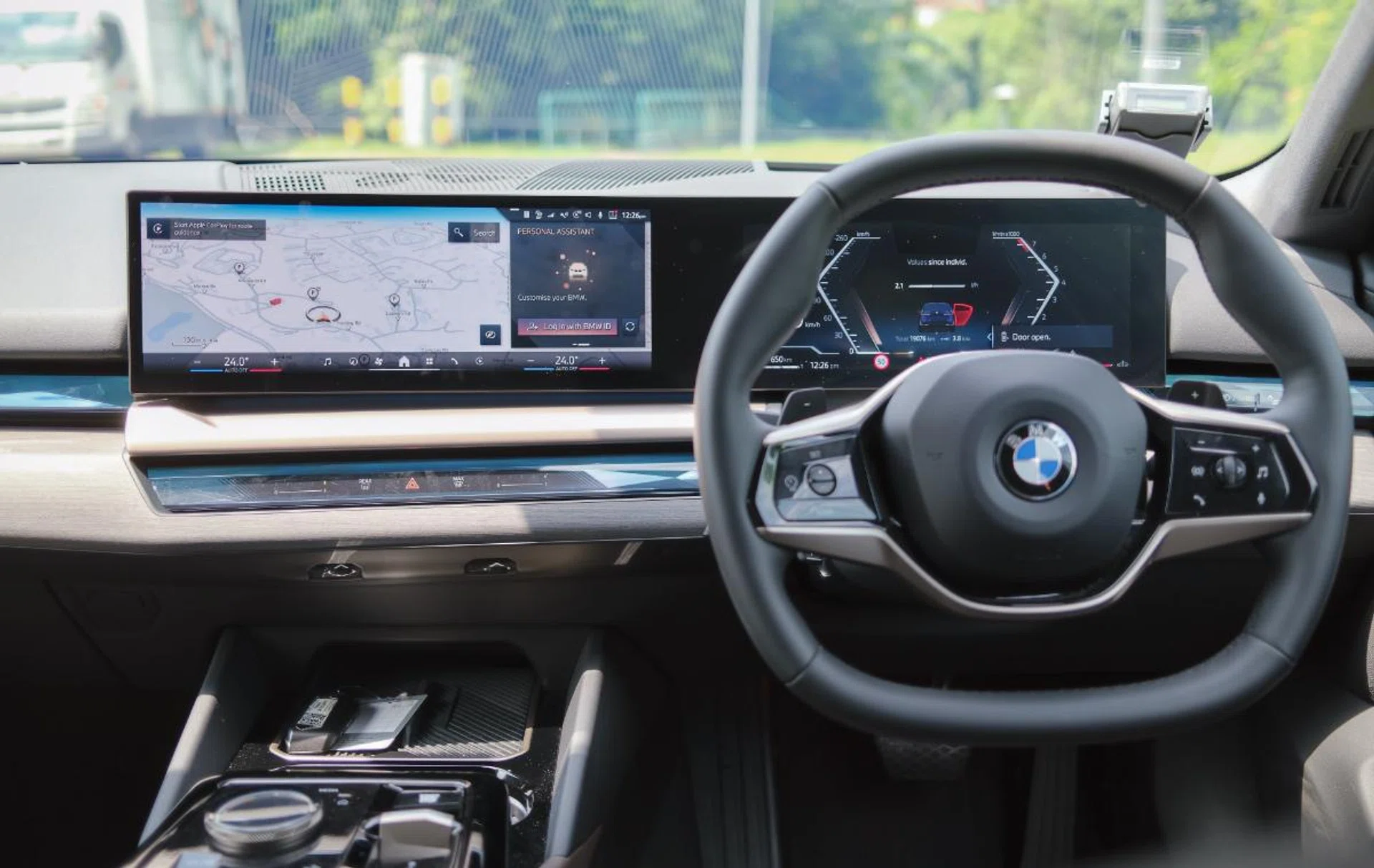 The 5 Series' interior is more conventional. It's not as impressive but it's very functional and practical. Photo: HWZ
