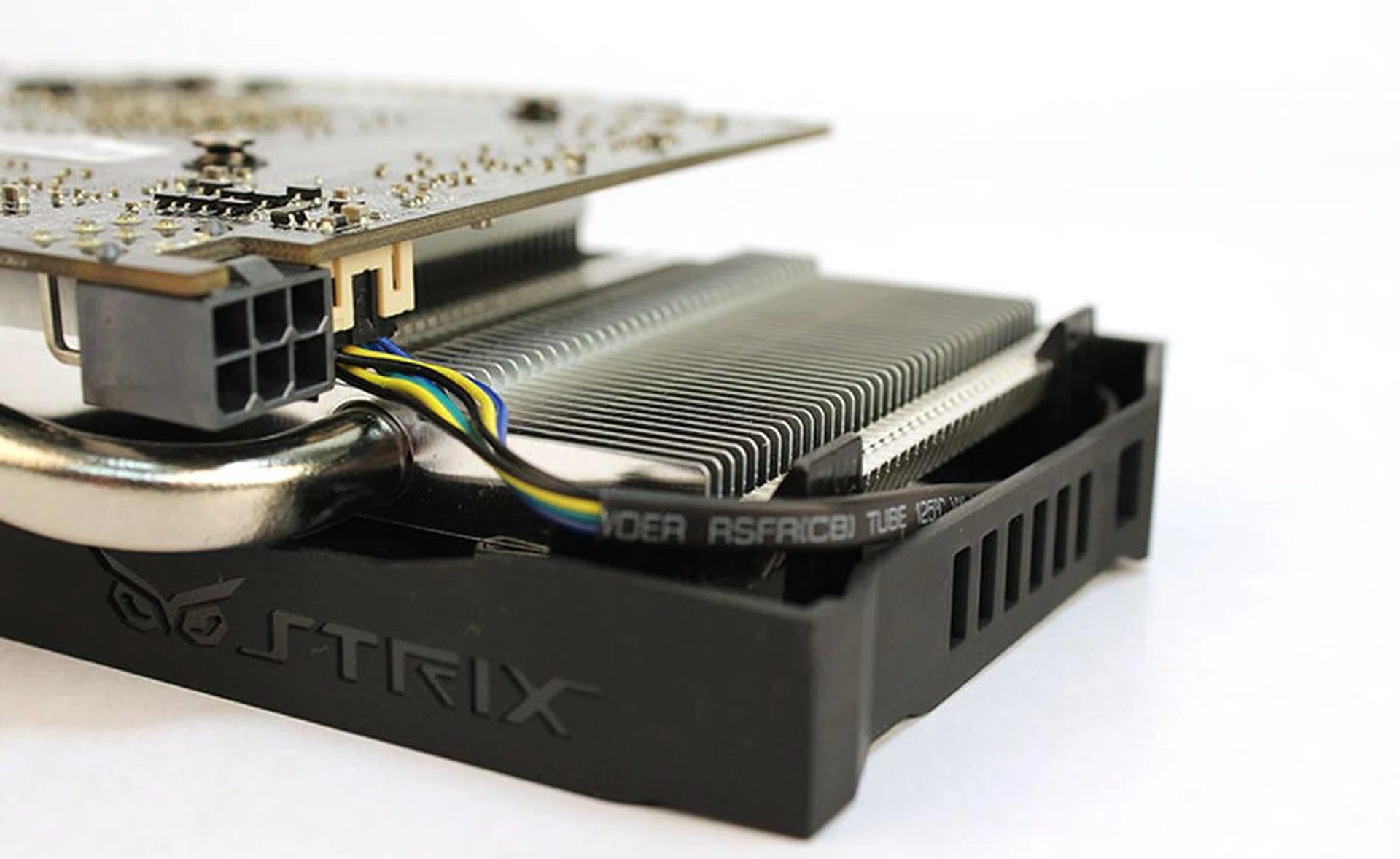 The 6-pin power connector is oriented toward the front of the card instead.