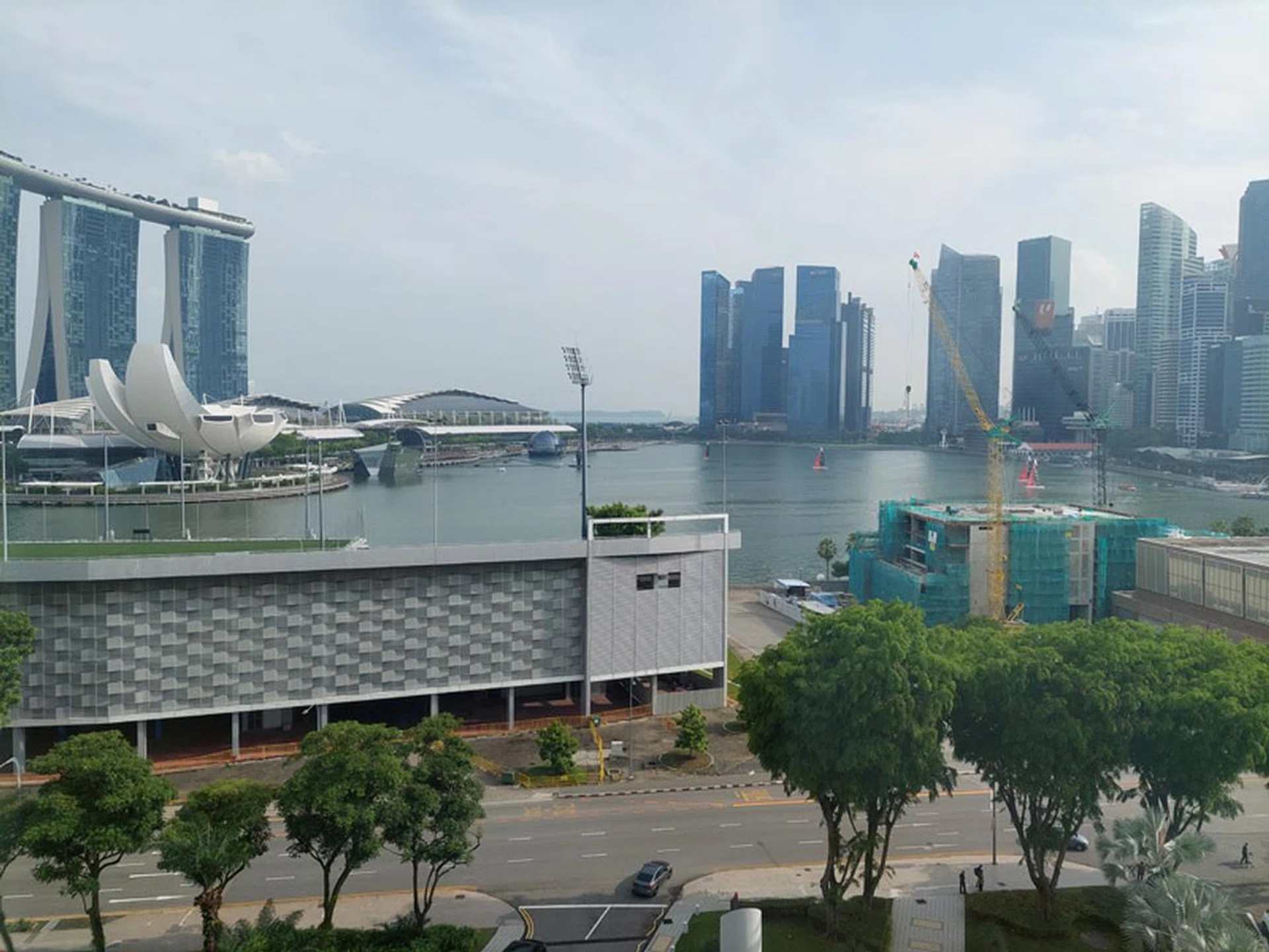 (Auto Settings: ƒ/1.8 1/262 5.23mm ISO40)