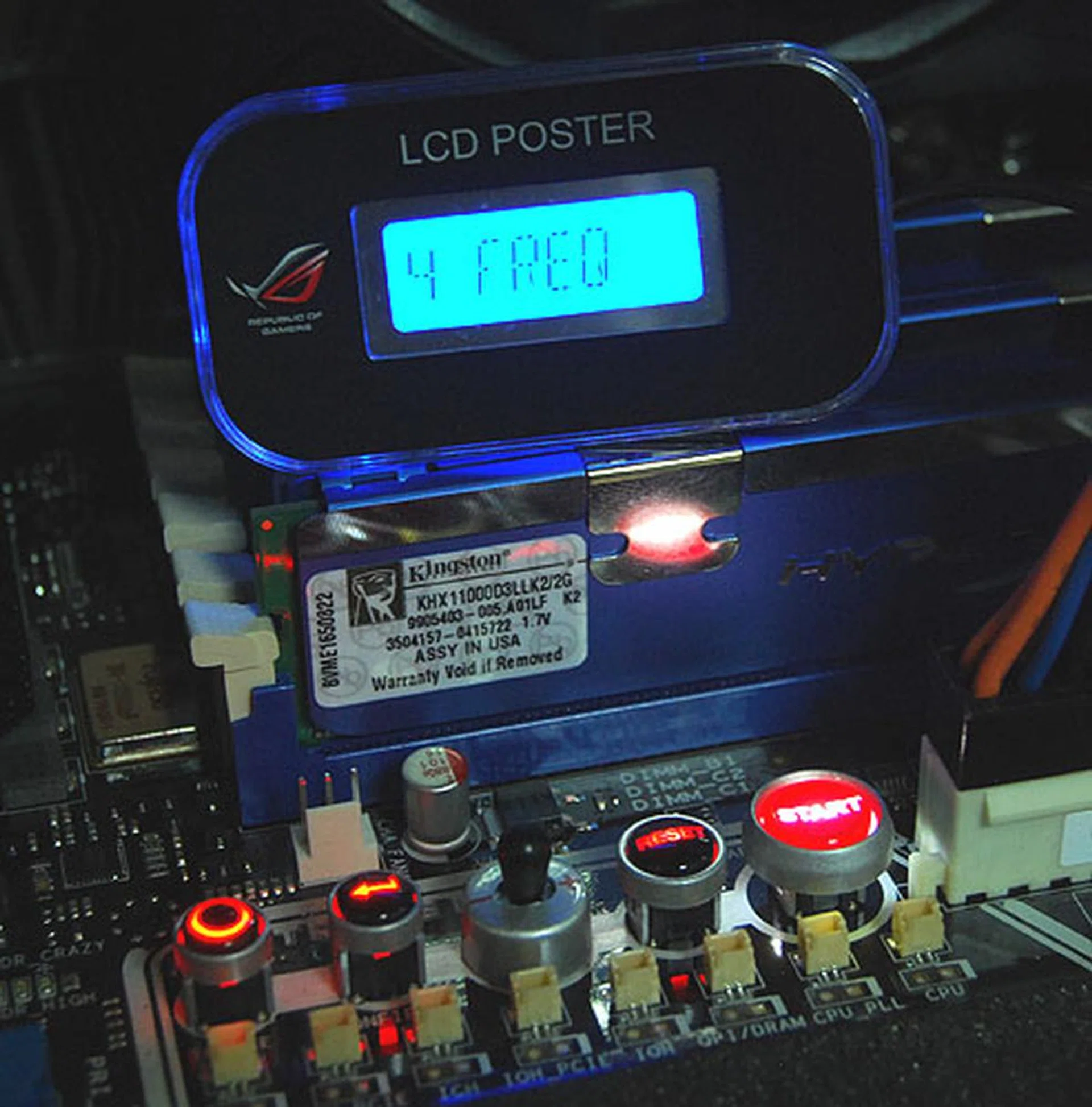 TweakIt works together with the LCD Poster module shown here. 