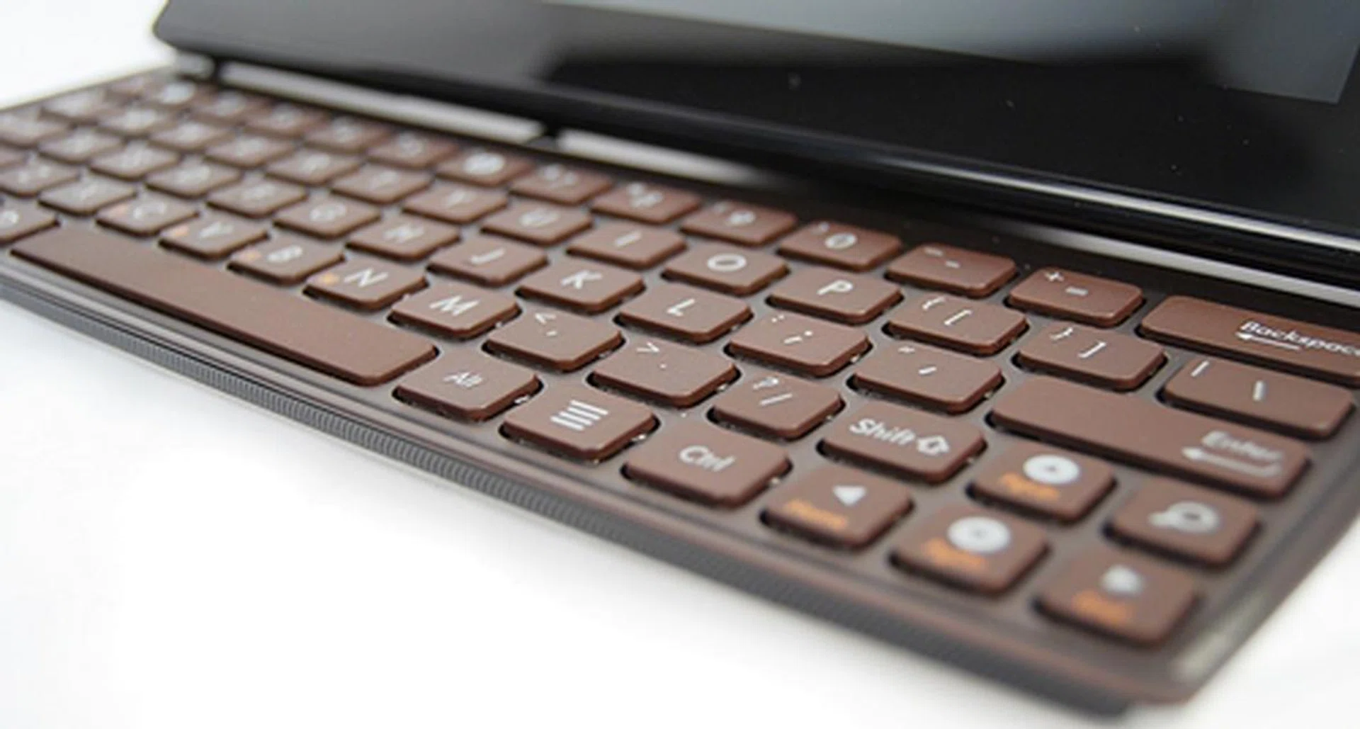 The typing experience on the keyboard of the ASUS Eee Pad Slider is generally positive compared to a virtual keyboard. However, it still feels cramped leaving us wanting a better keyboard for more serious use.