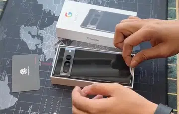 Screenshot taken from Gadgetfull BD's video "World's first Unboxing of Real Pixel 7 Pro on Gadgetfull BD in Bangladesh".
