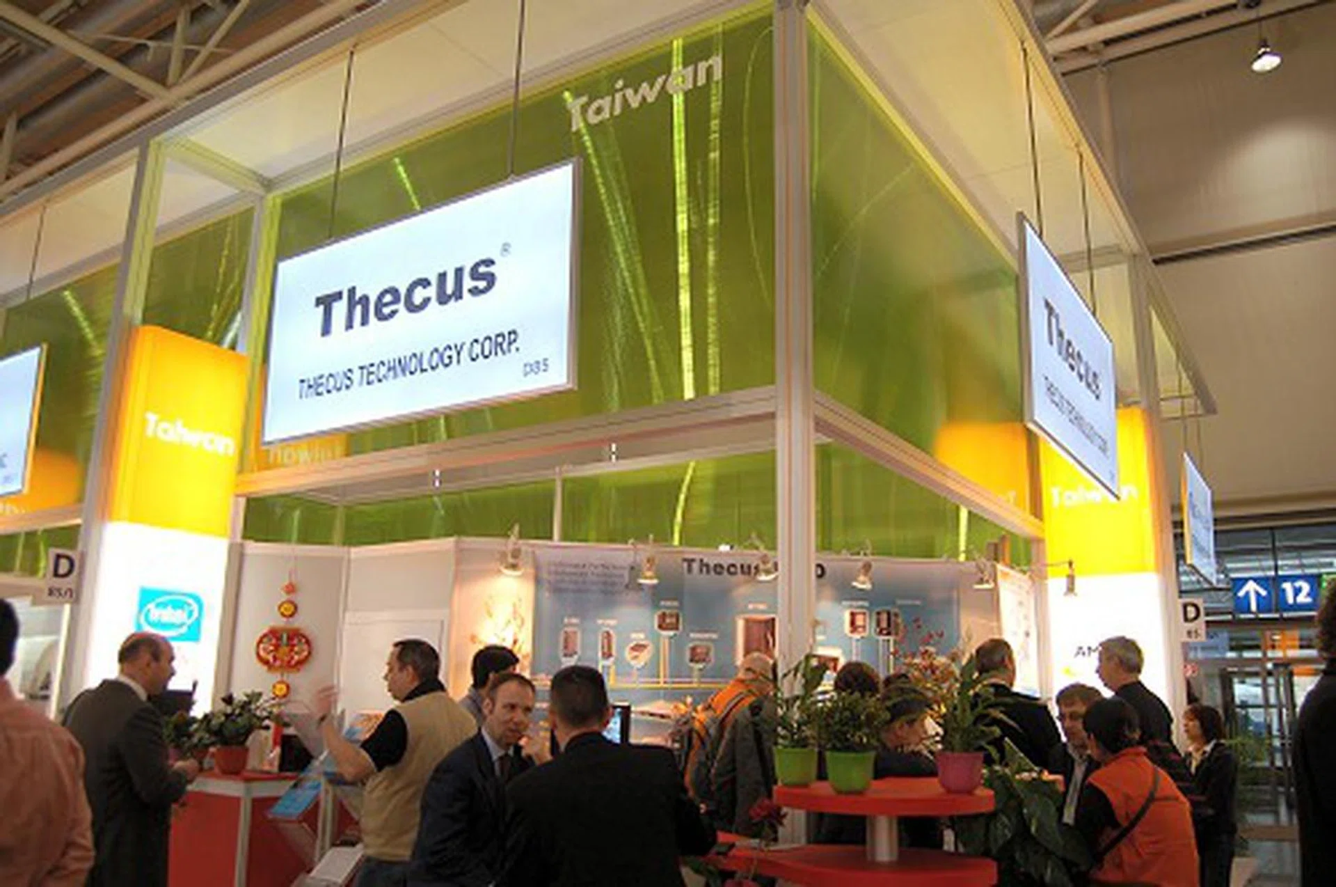  Thecus had two main unreleased products that they were ready to share with us.
