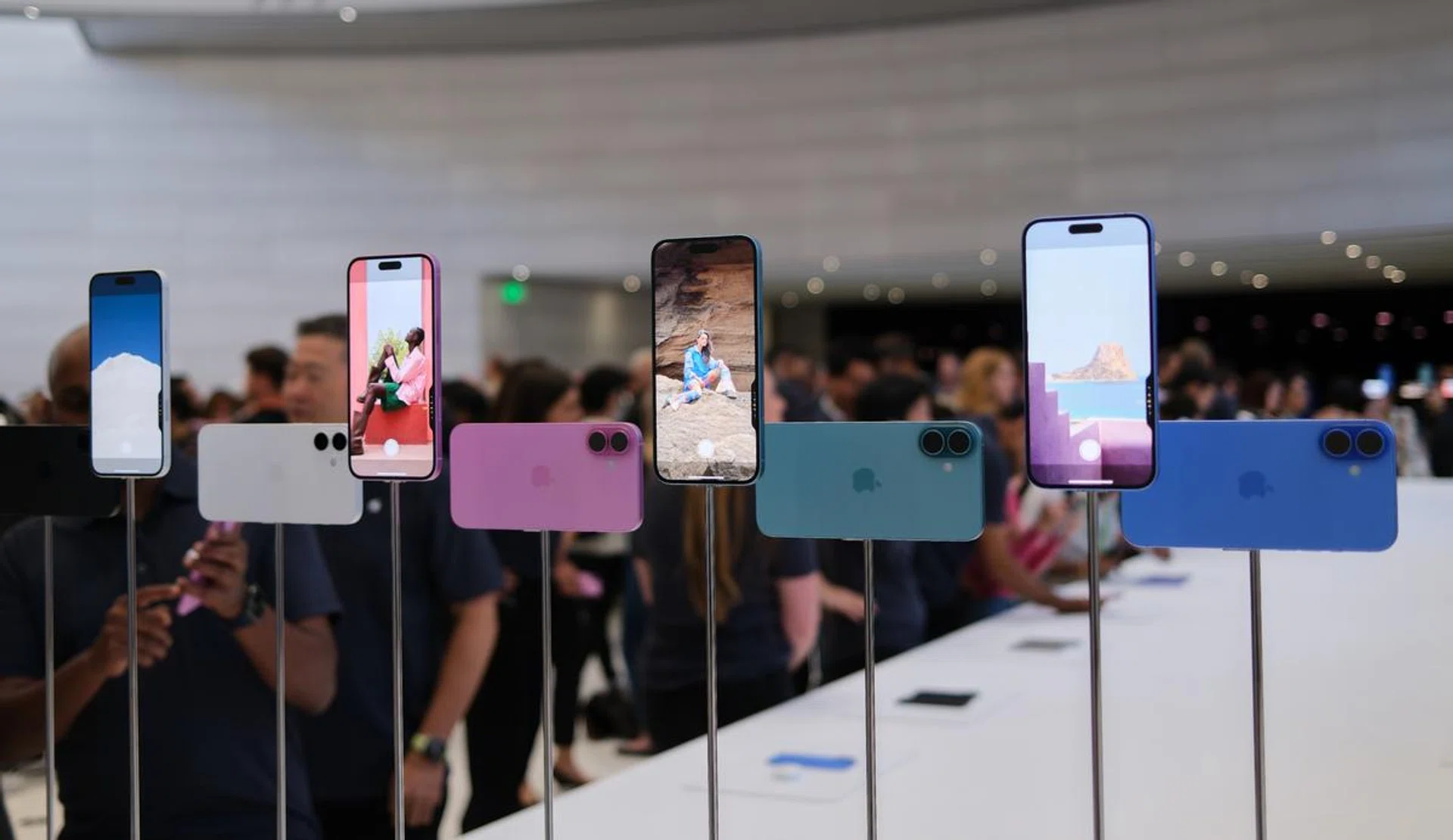 iPhone 16 series. Photo: HWZ.